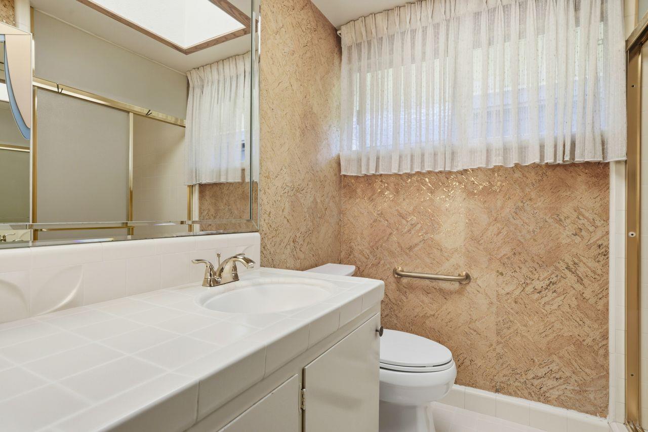 Sacramento, California, 95825, United States, 3 Bedrooms Bedrooms, ,2 BathroomsBathrooms,Residential,For Sale,1964772