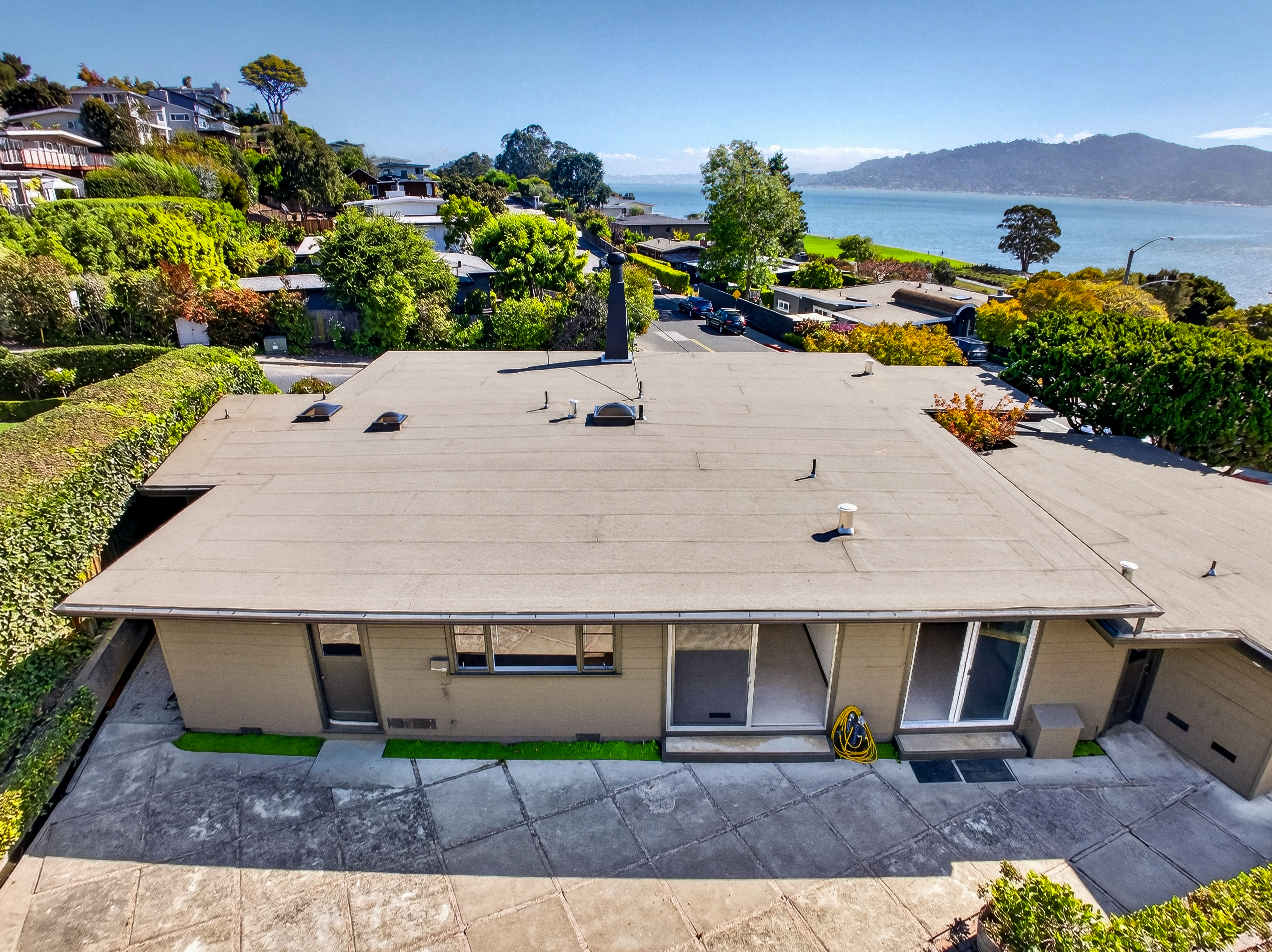  Mid-Century Character. Bay Views. A Rare Tiburon Opportunity - 物件實景