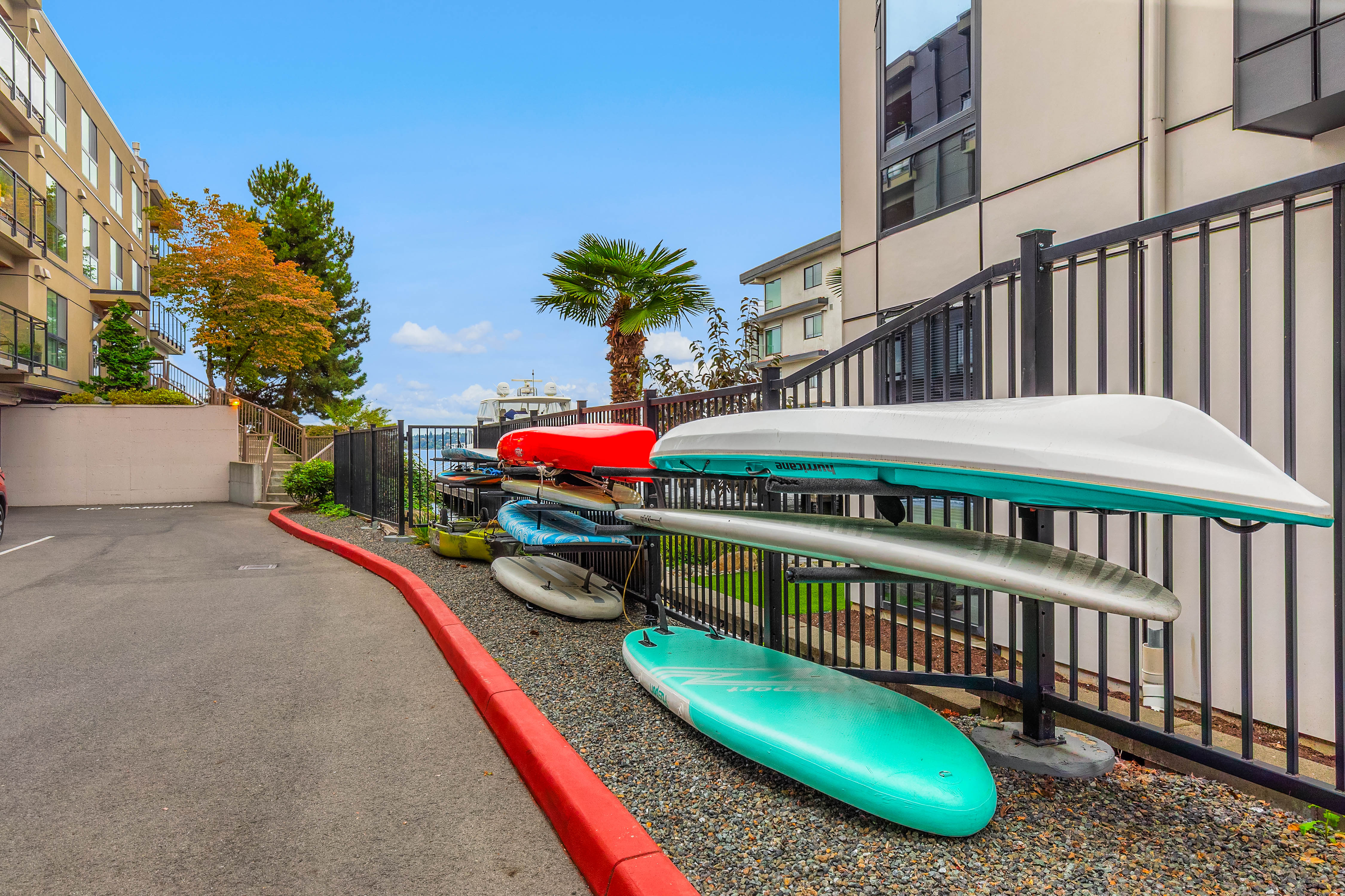  6401 Lake Washington Blvd NE Unit #307, Kirkland, WA 98033 - 物件實景
