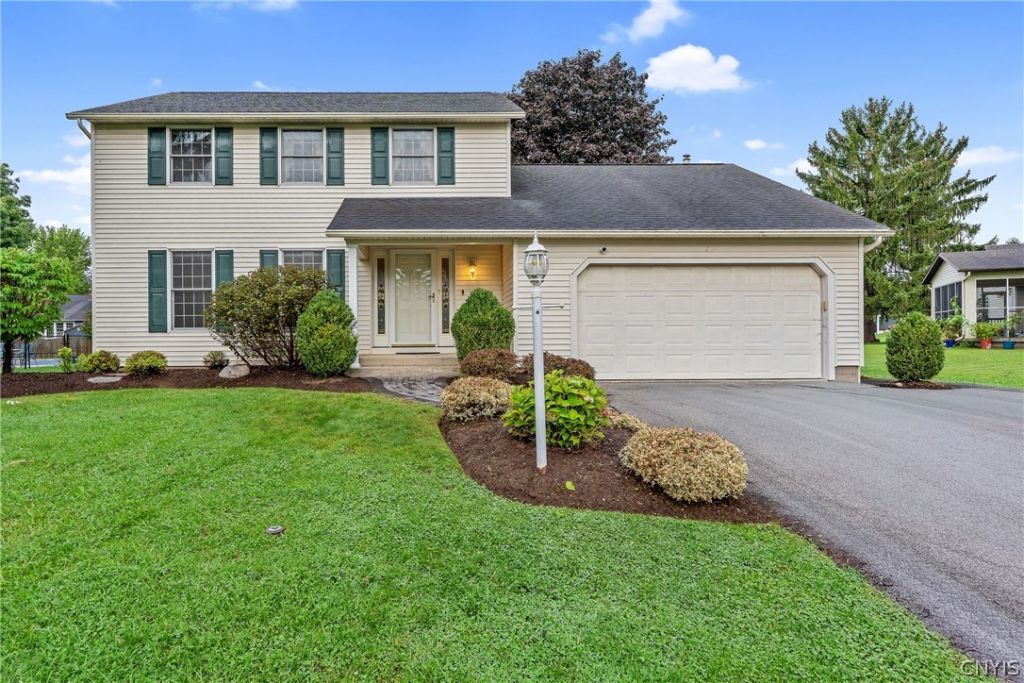 Buttonwood Trl, Liverpool, NY 13090