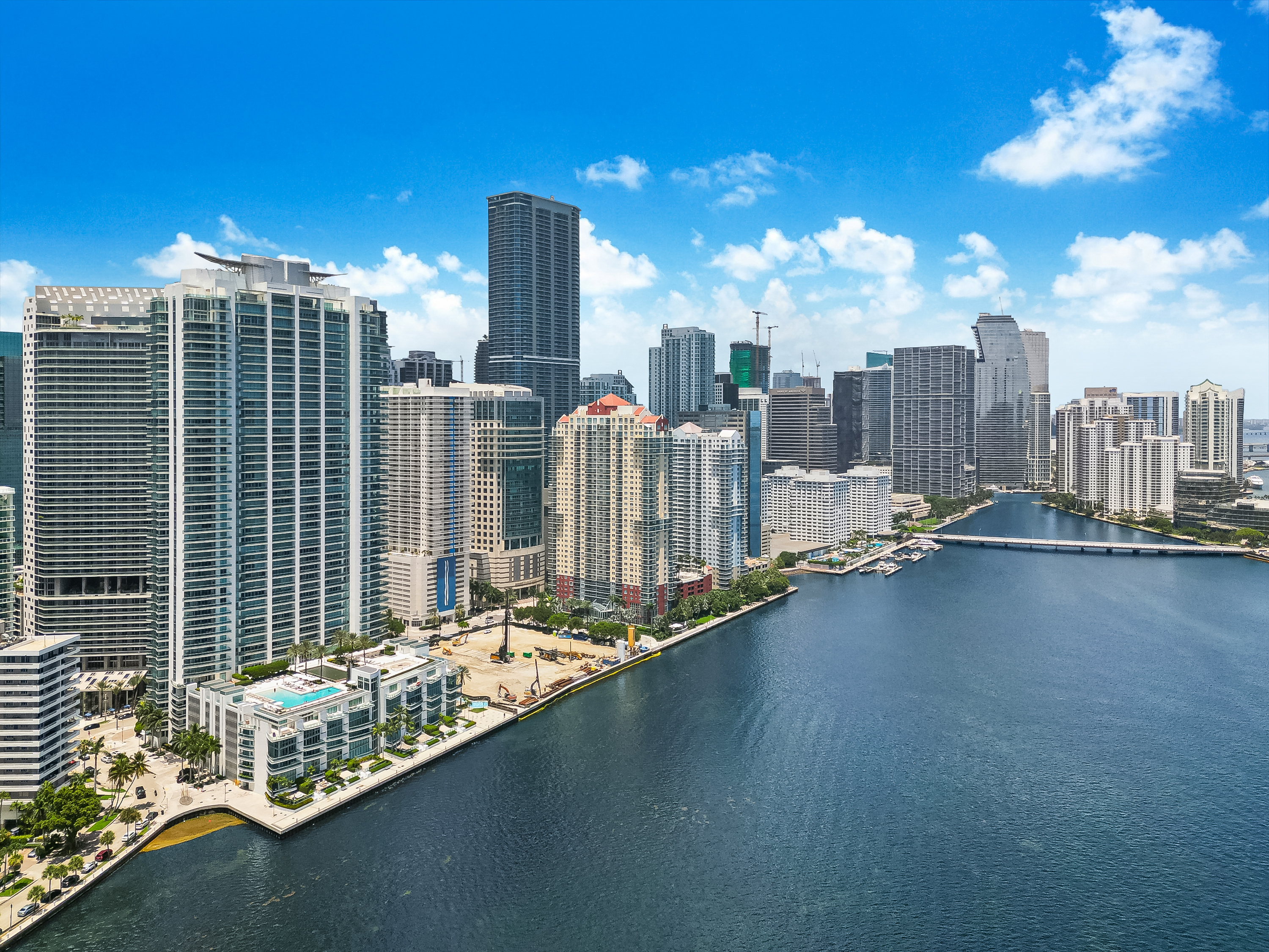  1331 Brickell Bay Dr, Miami, FL, 33131 - 物件實景