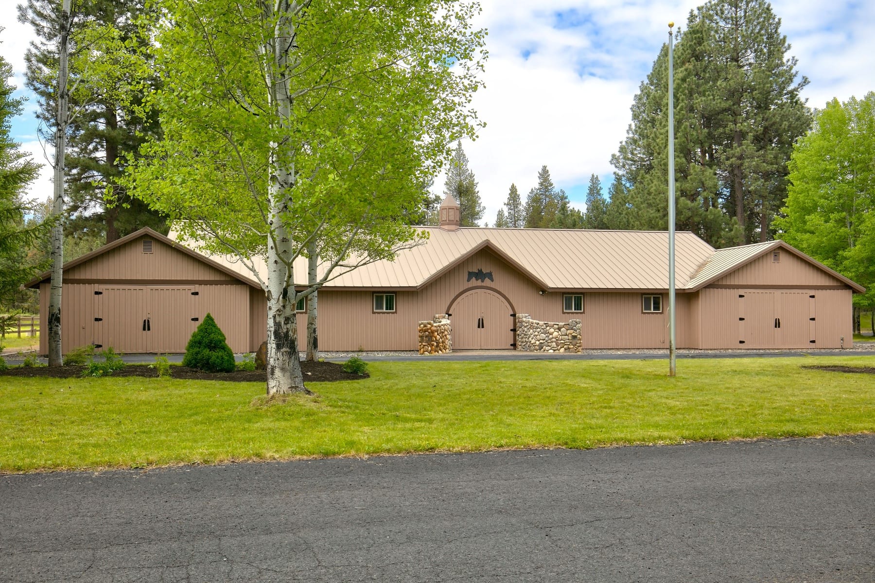  55383 Huntington Road Bend, OR 97707 - 物件實景
