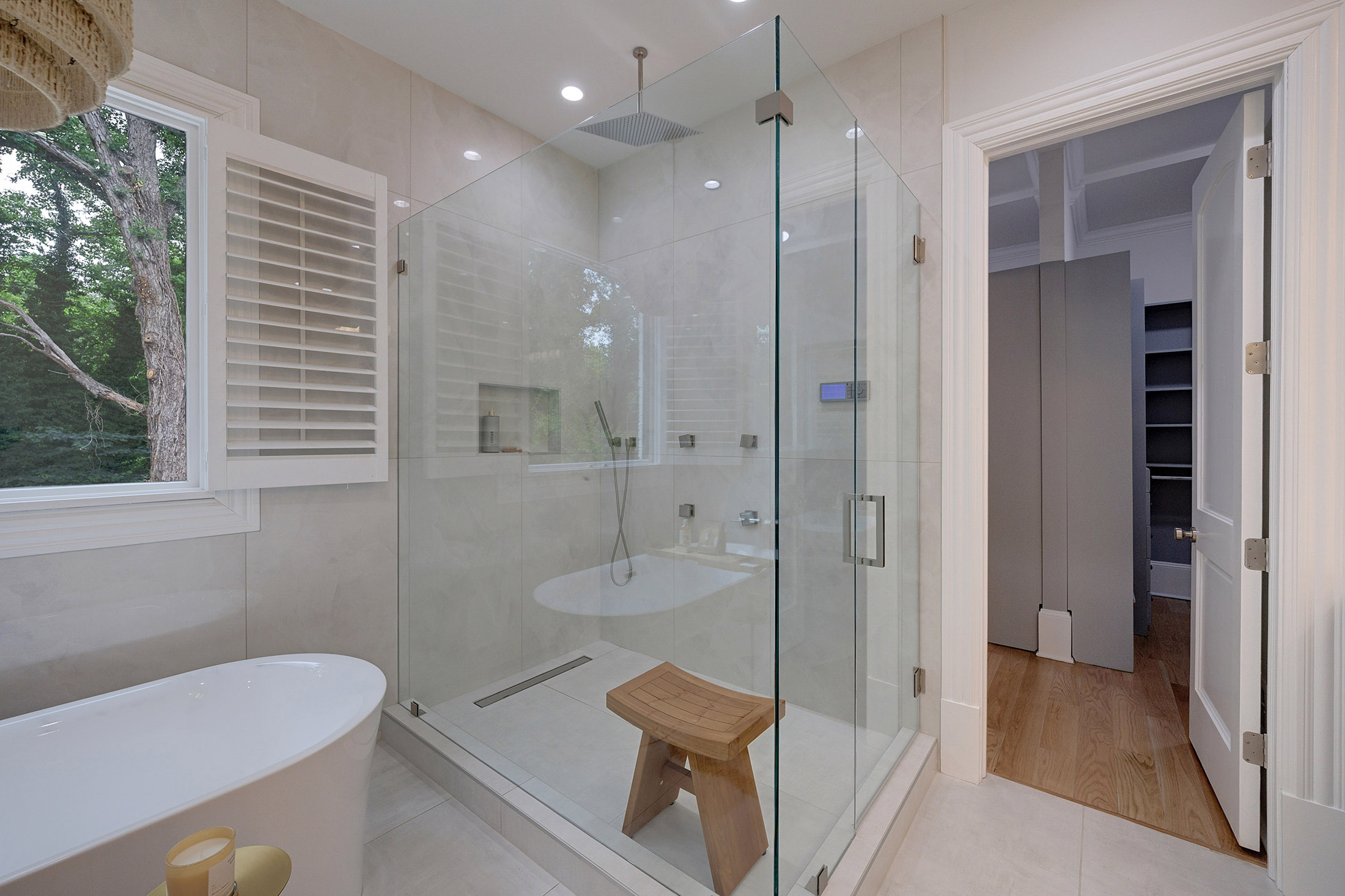  Exceptional Estate Combines Modern Luxury and Timeless Elegance - 物件實景