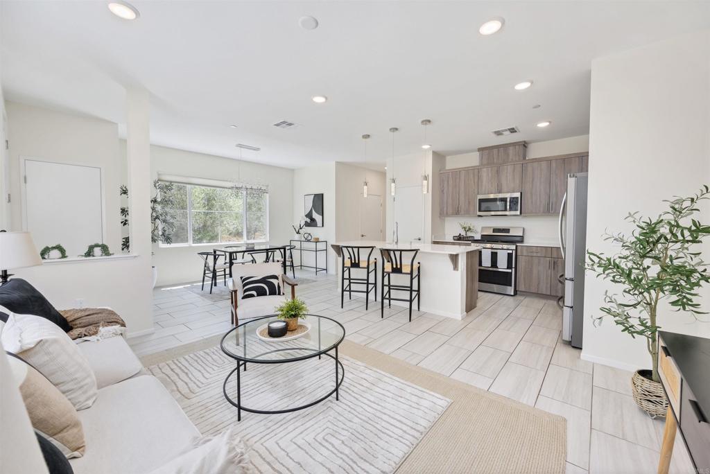 Fallbrook, California, 92028, United States, 4 Bedrooms Bedrooms, ,3 BathroomsBathrooms,Residential,For Sale,1983732