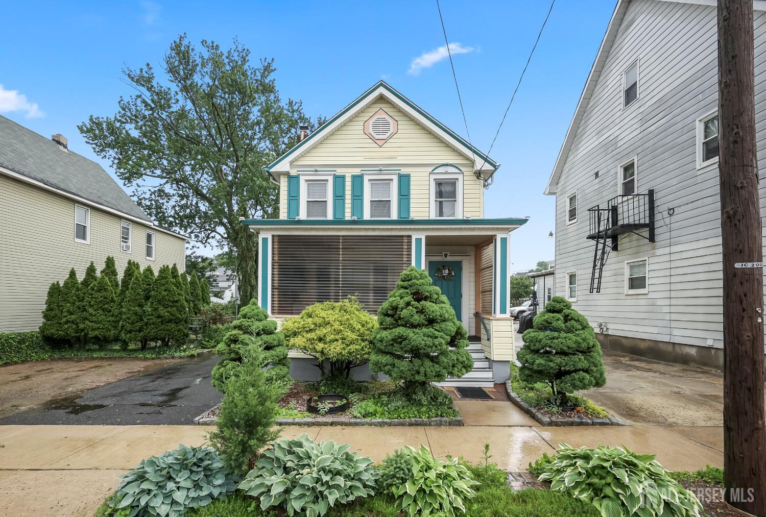 South Amboy, New Jersey, 08879, United States, 4 Bedrooms Bedrooms, ,3 BathroomsBathrooms,Residential,For Sale,1829503