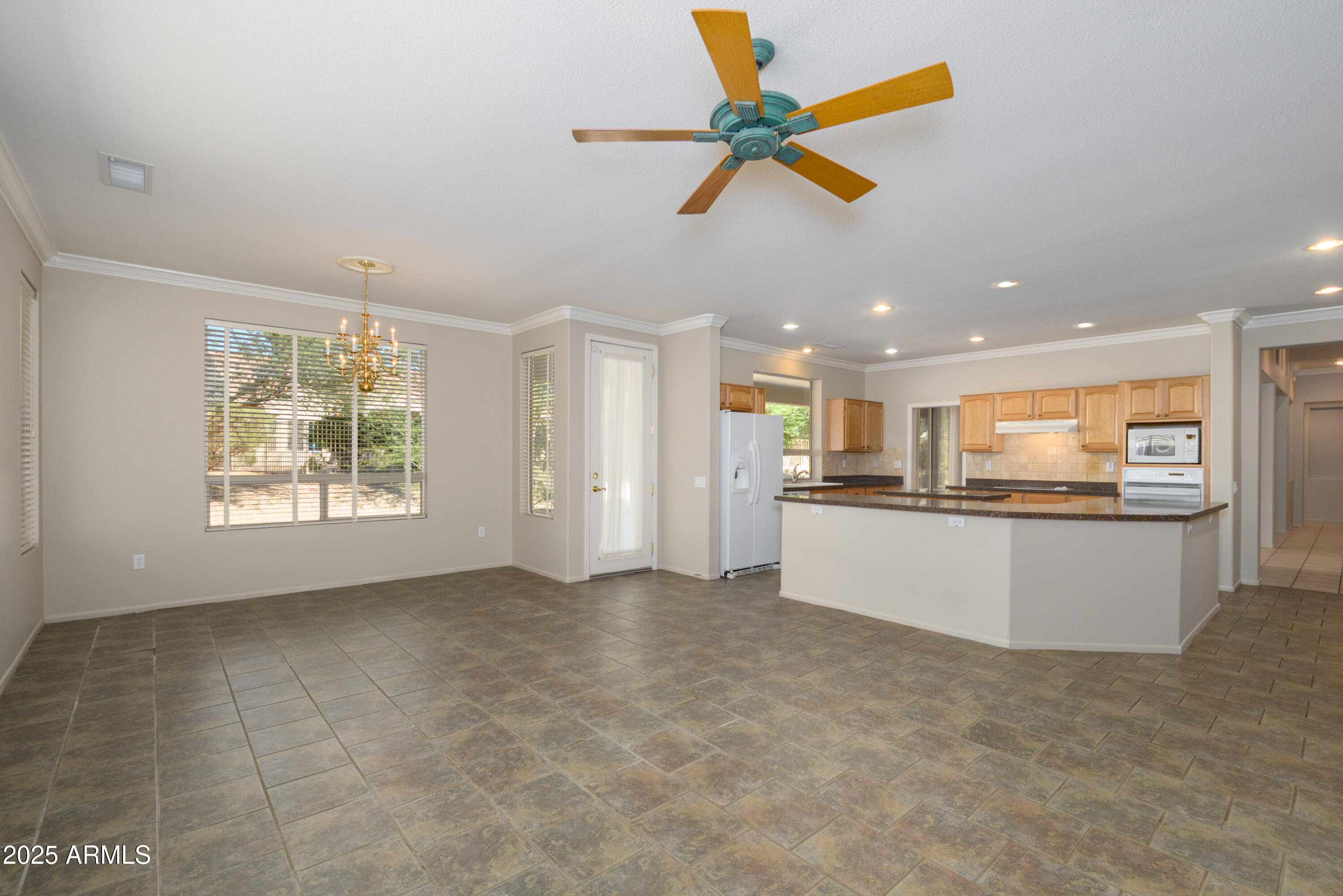 Surprise, Arizona, 85374, United States, 2 Bedrooms Bedrooms, ,3 BathroomsBathrooms,Residential,For Sale,2003056