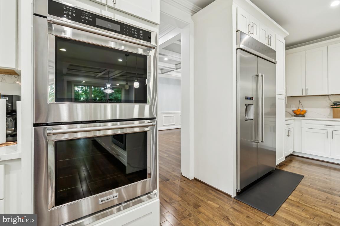 Alexandria, Virginia, 22312, United States, 7 Bedrooms Bedrooms, ,8 BathroomsBathrooms,Residential,For Sale,1904380