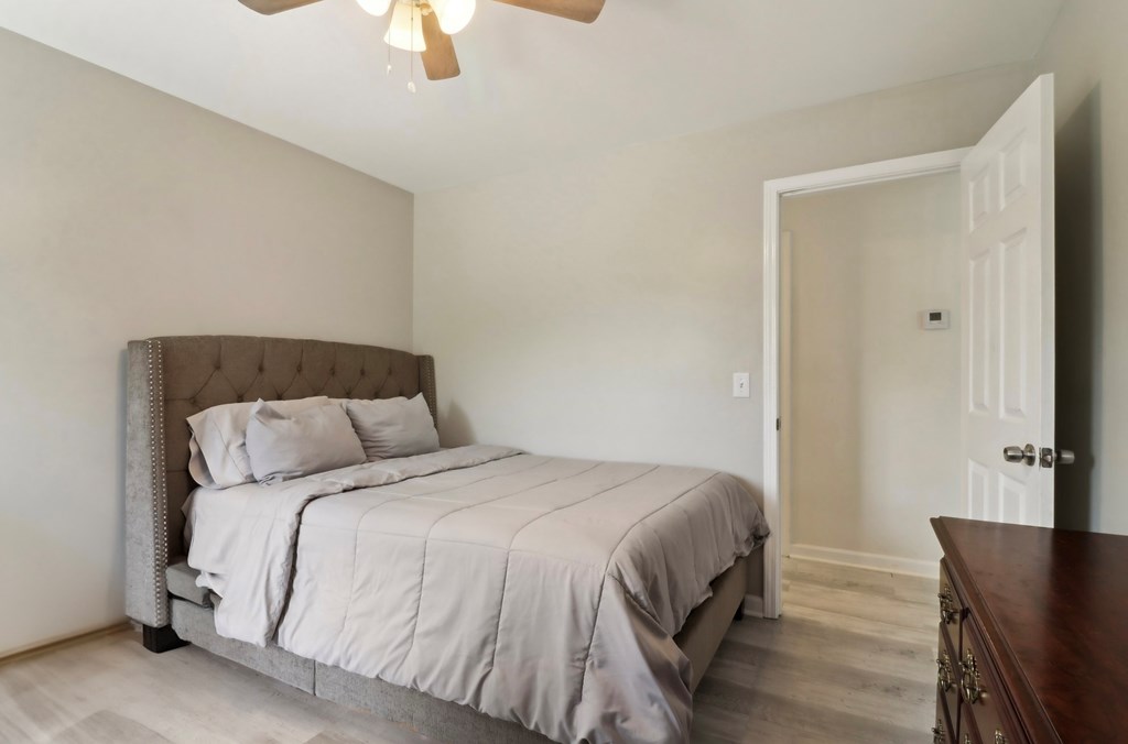 Woodstock, Georgia, 30188, United States, 5 Bedrooms Bedrooms, ,3 BathroomsBathrooms,Residential,For Sale,1979704