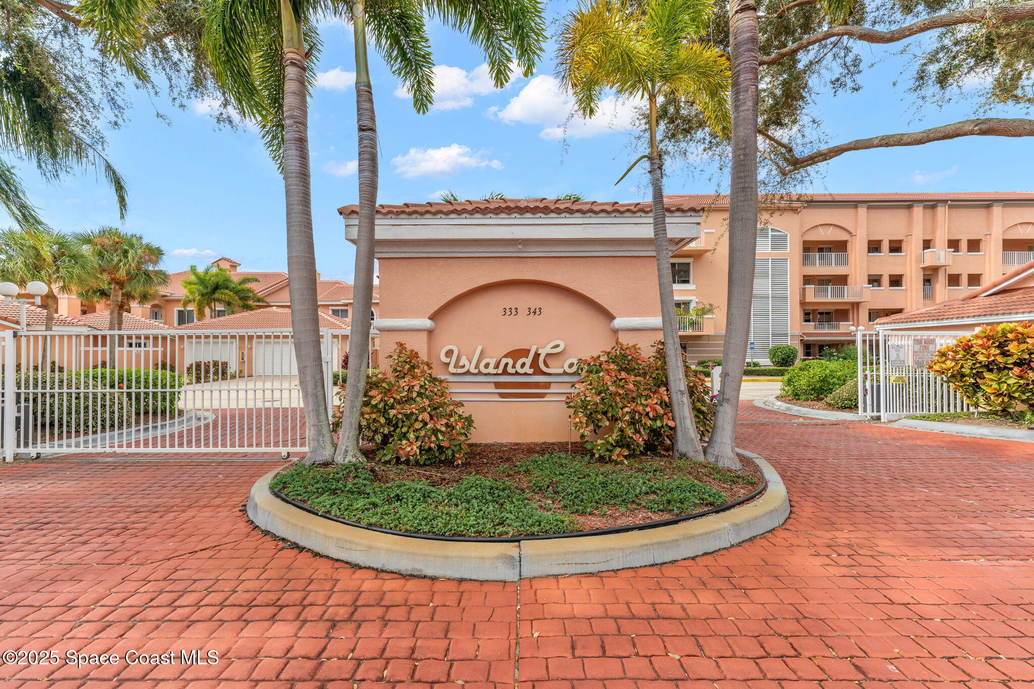 Merritt Island, Florida, 32953, United States, 3 Bedrooms Bedrooms, ,2 BathroomsBathrooms,Residential,For Sale,1840827