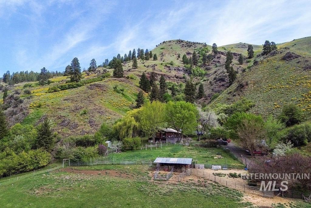 Riggins, Idaho, 83549, United States, 2 Bedrooms Bedrooms, ,1 BathroomBathrooms,Residential,For Sale,1826044