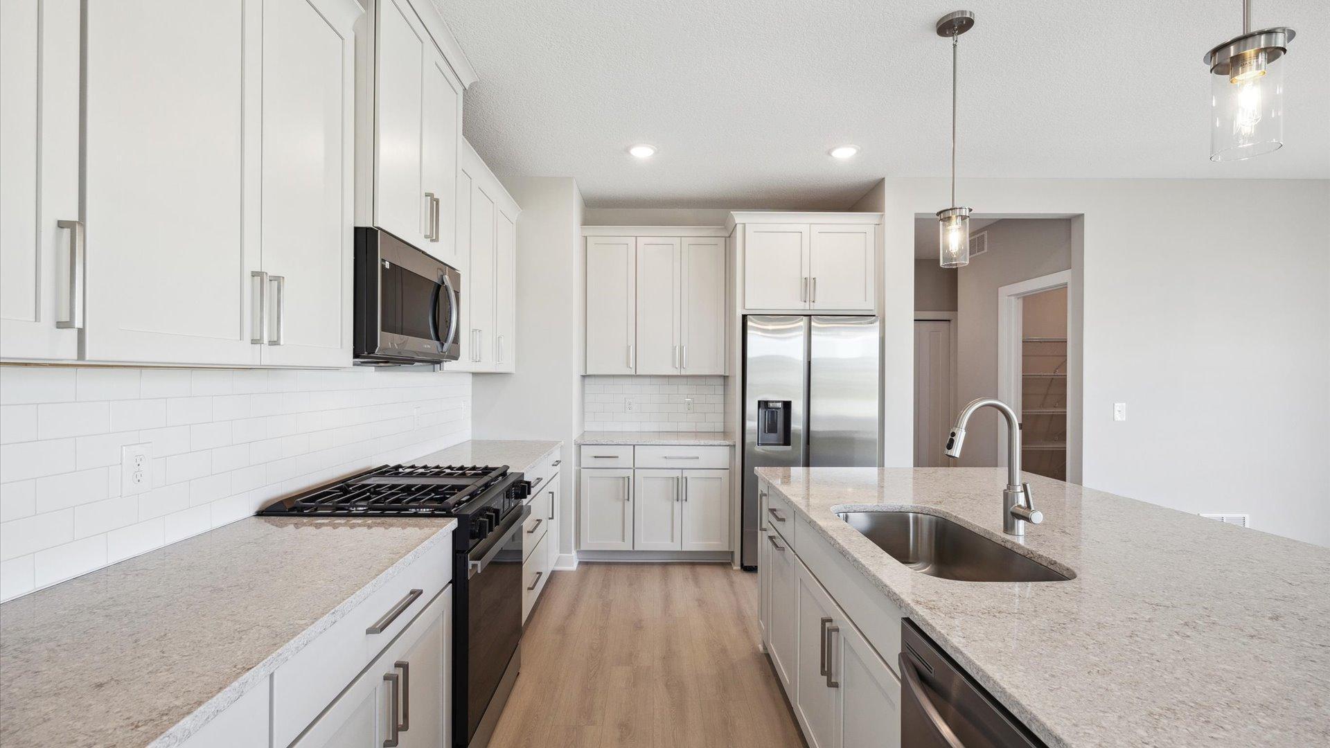 Woodbury, Minnesota, 55129, United States, 4 Bedrooms Bedrooms, ,2 BathroomsBathrooms,Residential,For Sale,1736697