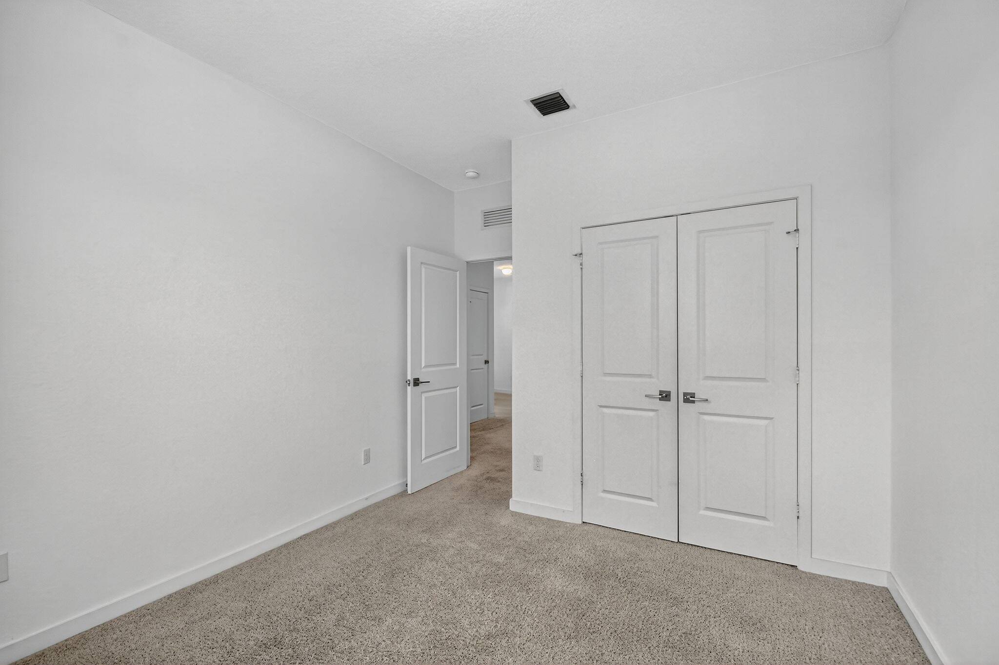 Lake Worth, Florida, 33467, United States, 4 Bedrooms Bedrooms, ,3 BathroomsBathrooms,Residential,For Sale,1819485