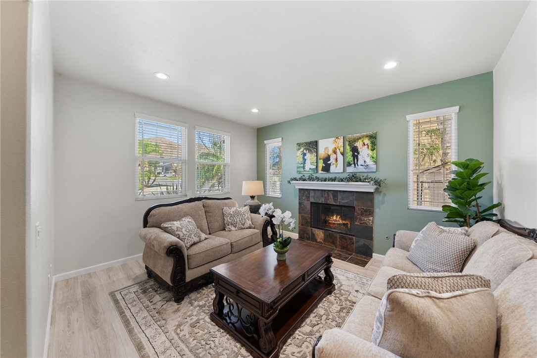 Lake Elsinore, California, 92532, United States, 3 Bedrooms Bedrooms, ,3 BathroomsBathrooms,Residential,For Sale,2049094