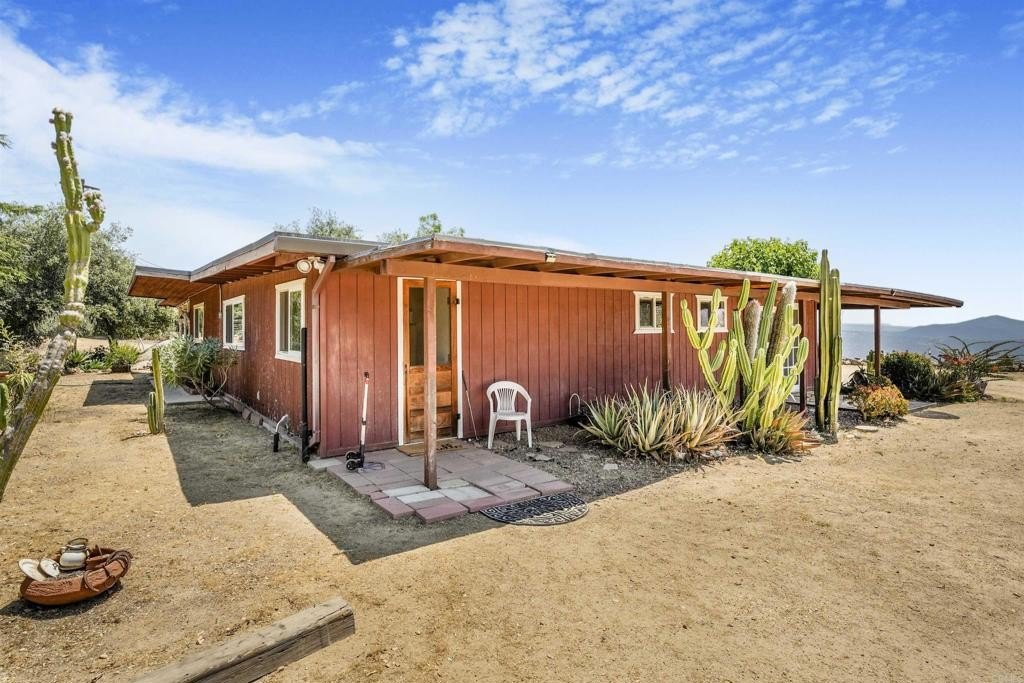 Jamul, California, 91935, United States, 3 Bedrooms Bedrooms, ,1 BathroomBathrooms,Residential,For Sale,1938838