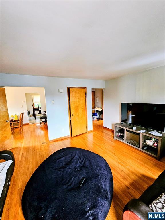 Clifton, New Jersey, 07012, United States, 6 Bedrooms Bedrooms, ,4 BathroomsBathrooms,Residential,For Sale,1984082