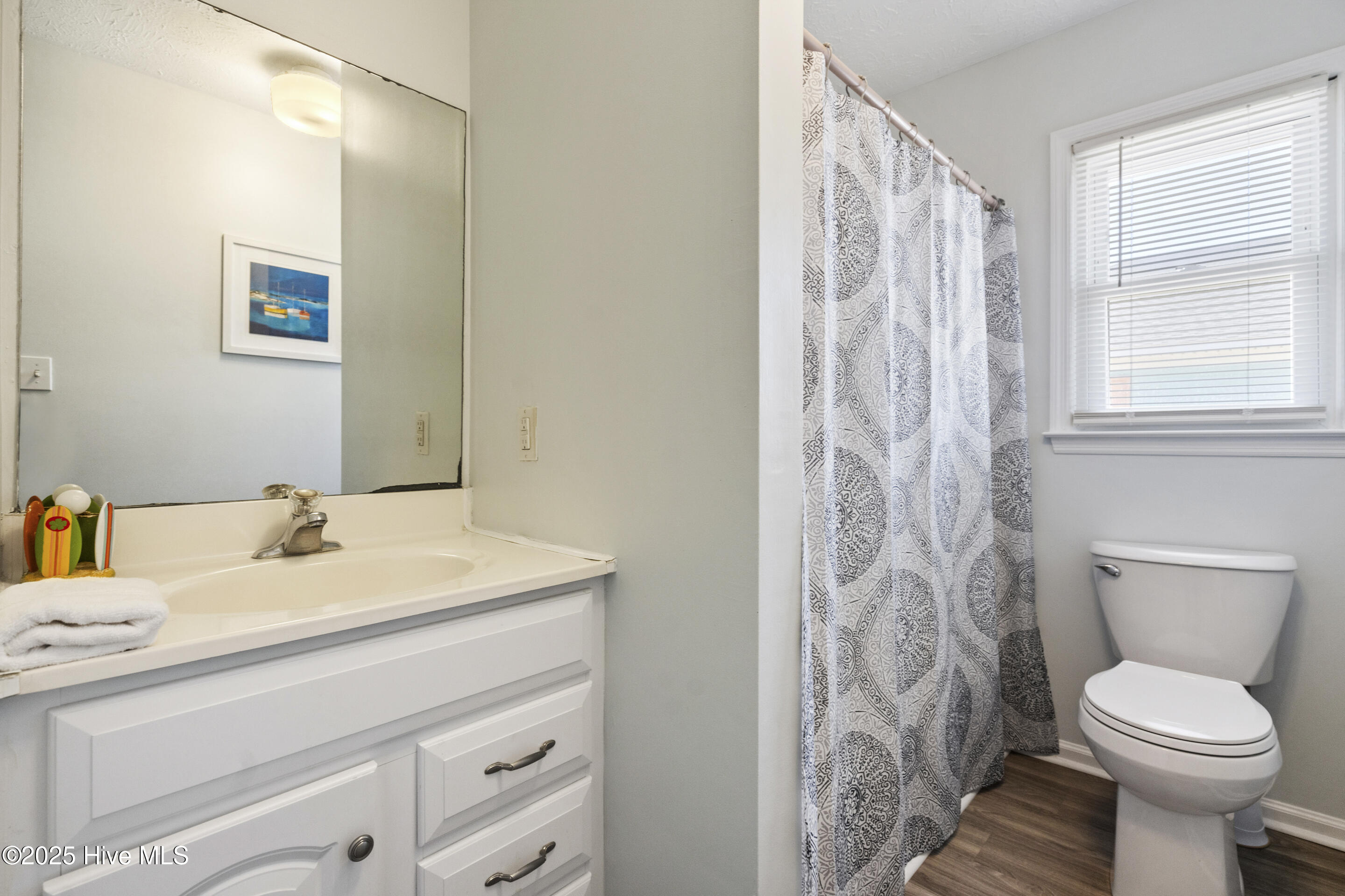 Surf City, North Carolina, 28445, United States, 3 Bedrooms Bedrooms, ,2 BathroomsBathrooms,Residential,For Sale,1794333