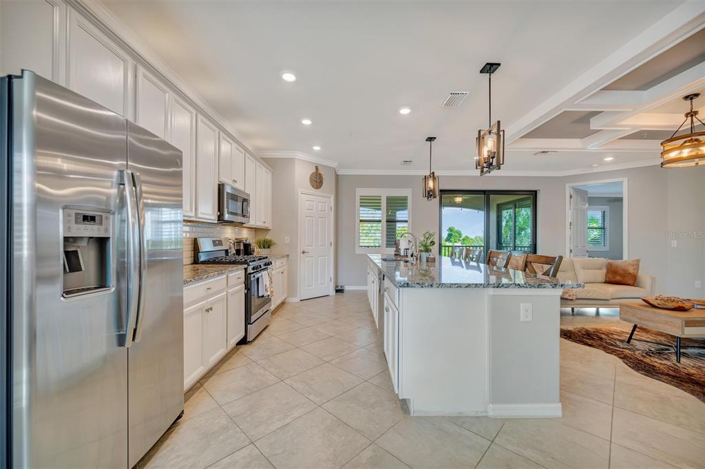 Bradenton, Florida, 34211, United States, 3 Bedrooms Bedrooms, ,2 BathroomsBathrooms,Residential,For Sale,1995984