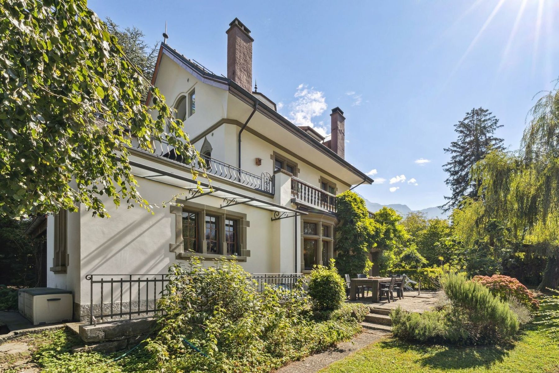  Renovated manor house, enchanting park with centuries-old trees - 物件實景