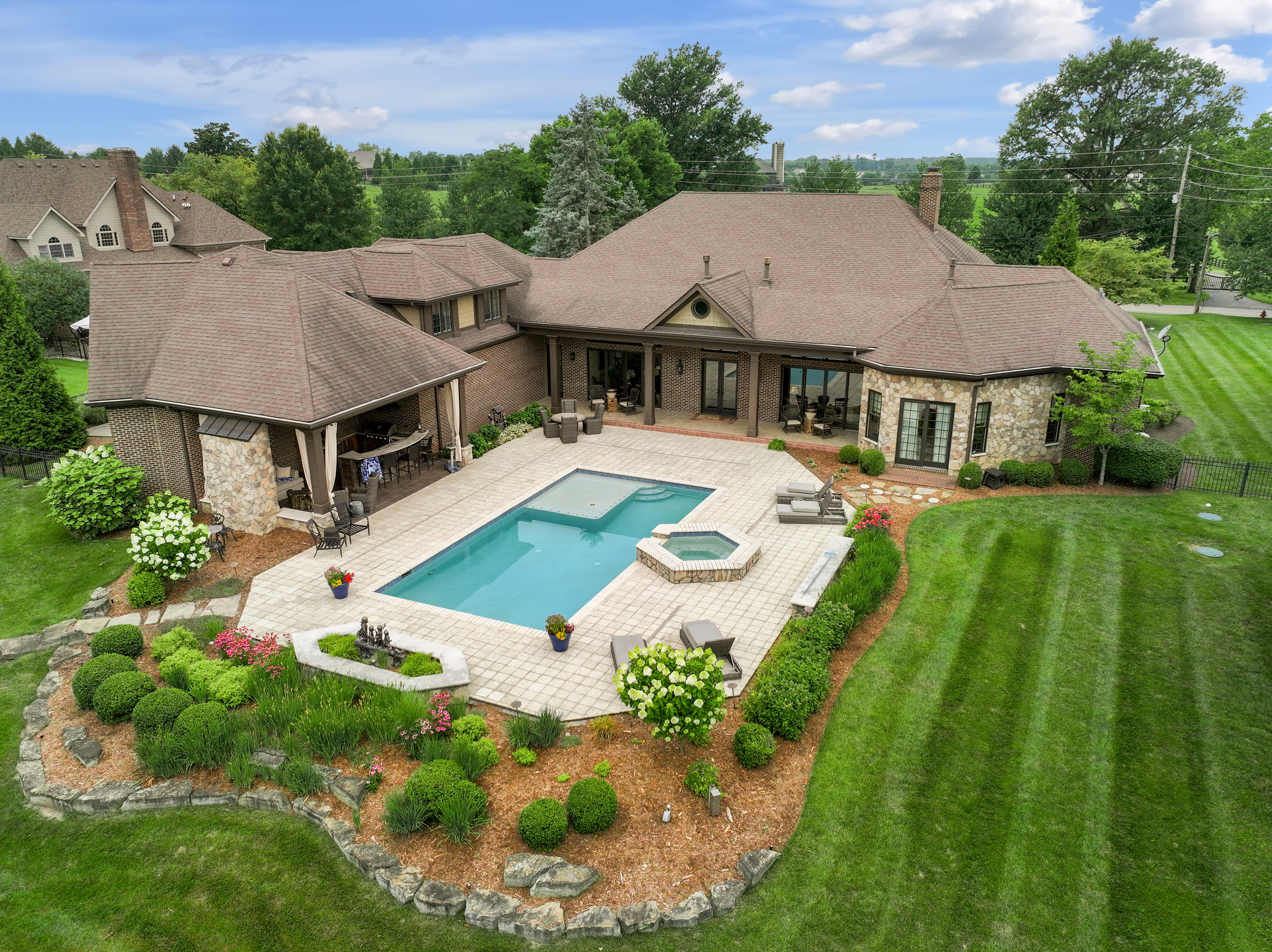  5220 Keene South Elkhorn Road - 物件實景