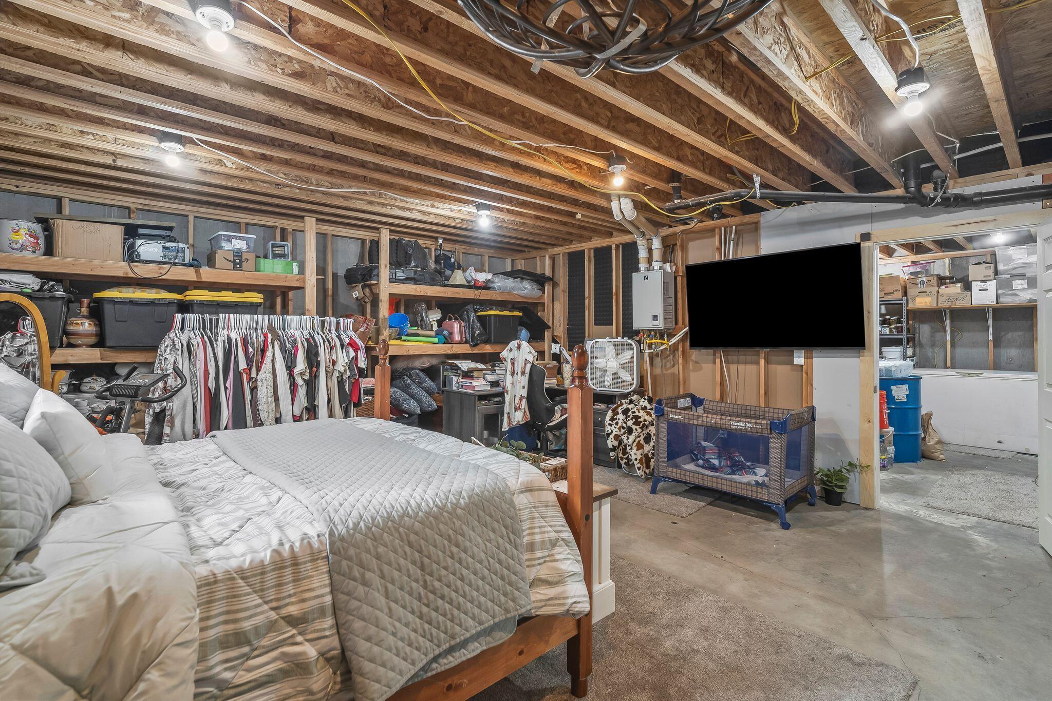 St George, Utah, 84770, United States, 6 Bedrooms Bedrooms, ,3 BathroomsBathrooms,Residential,For Sale,2005357