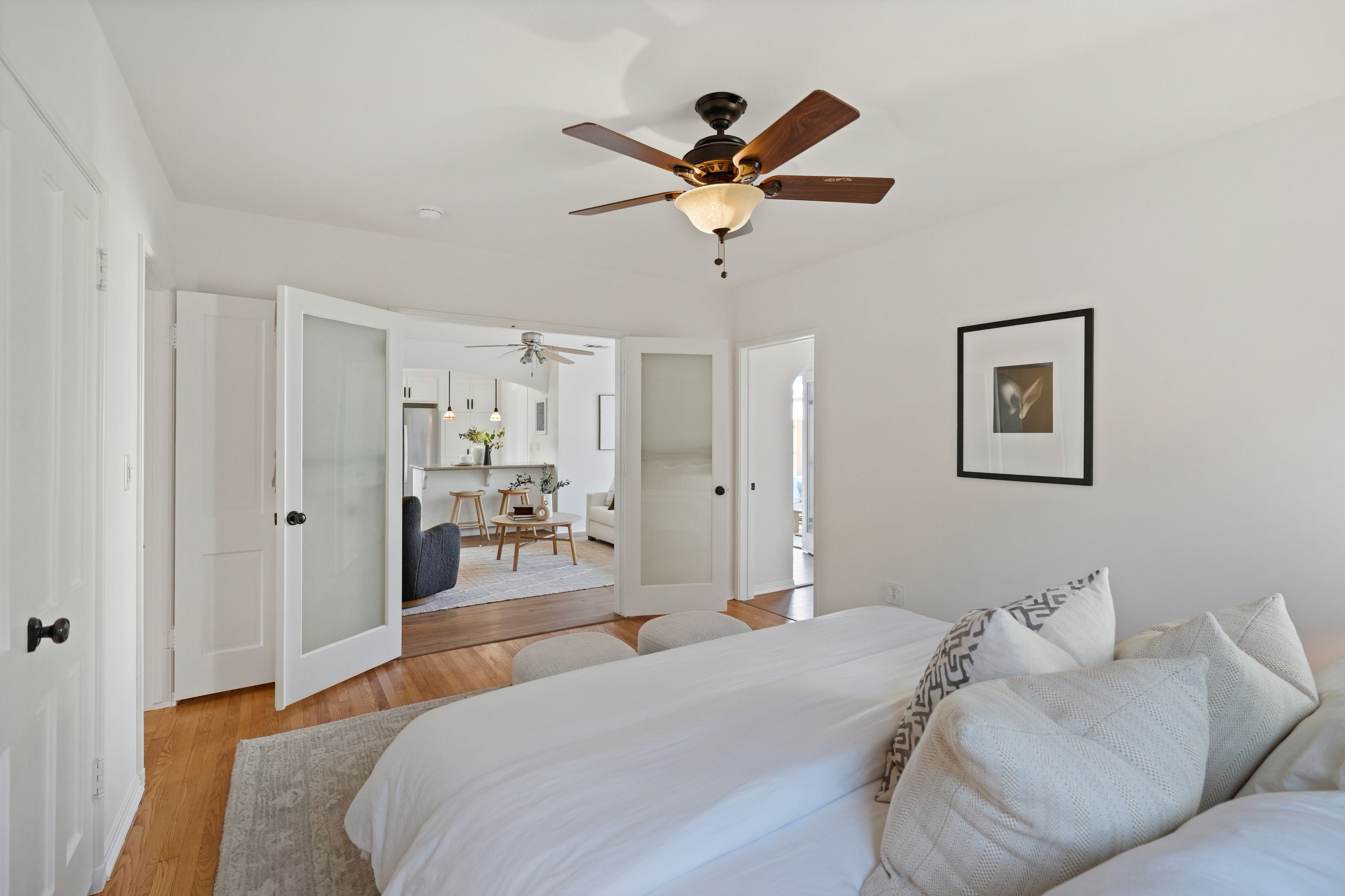  6506 Colbath Avenue - 物件實景