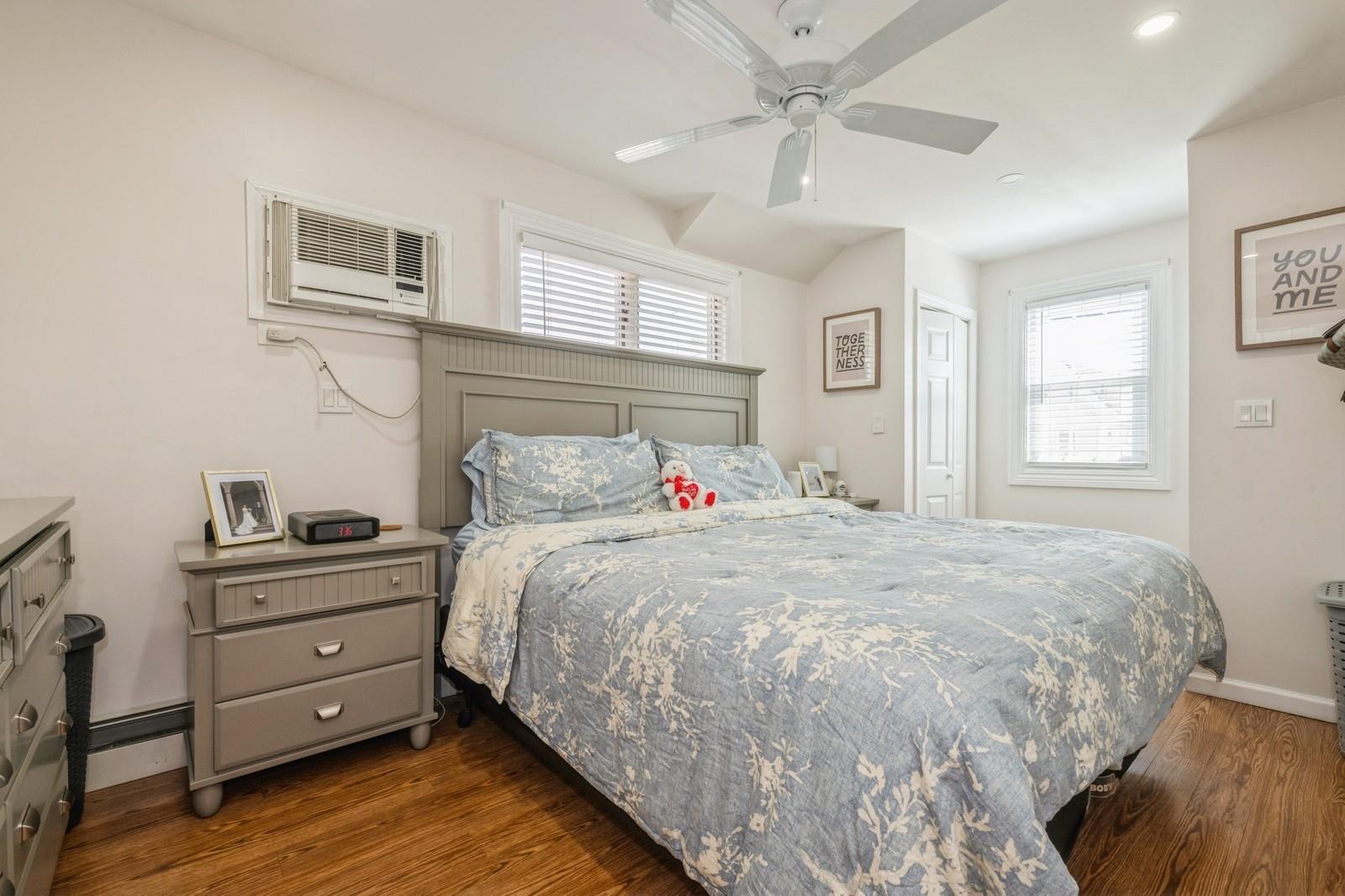 Lindenhurst, New York, 11757, United States, 2 Bedrooms Bedrooms, ,1 BathroomBathrooms,Residential,For Sale,1847928