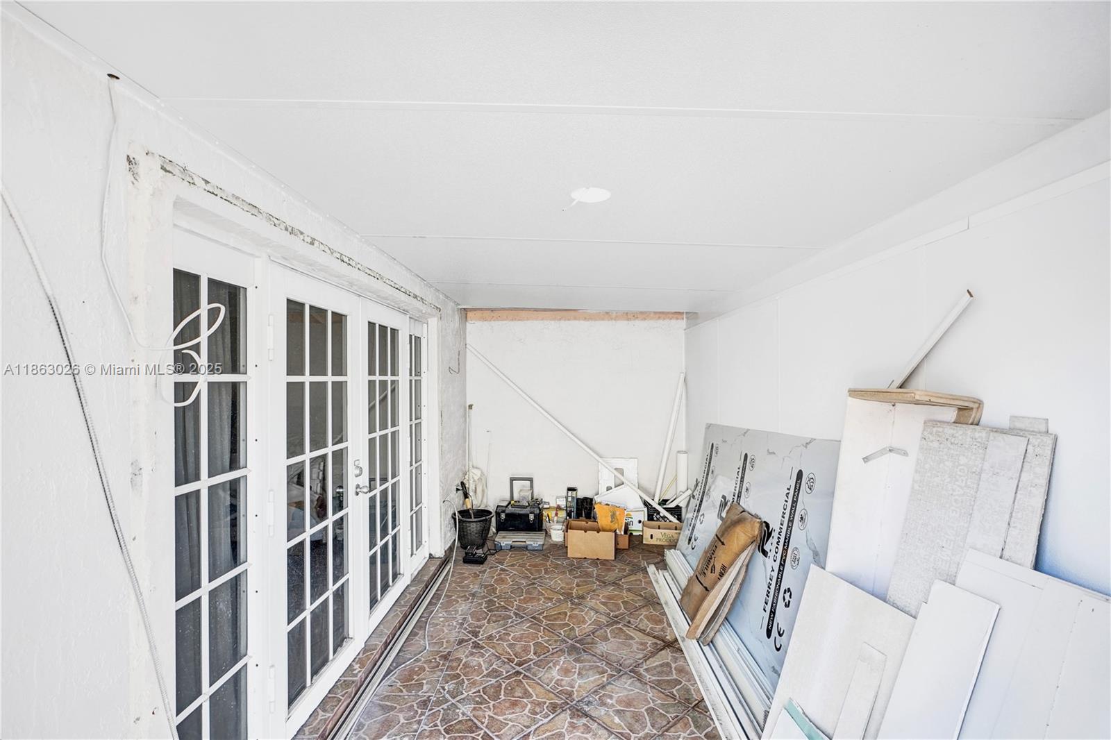 Miami, Florida, 33187, United States, 4 Bedrooms Bedrooms, ,3 BathroomsBathrooms,Residential,For Sale,1926349