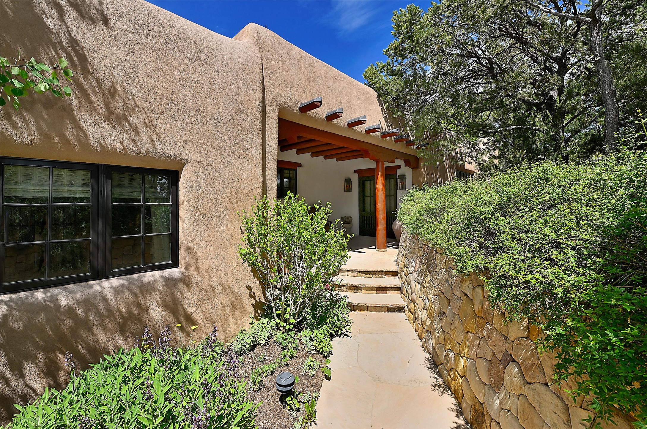  196 Circle Drive - 物件實景