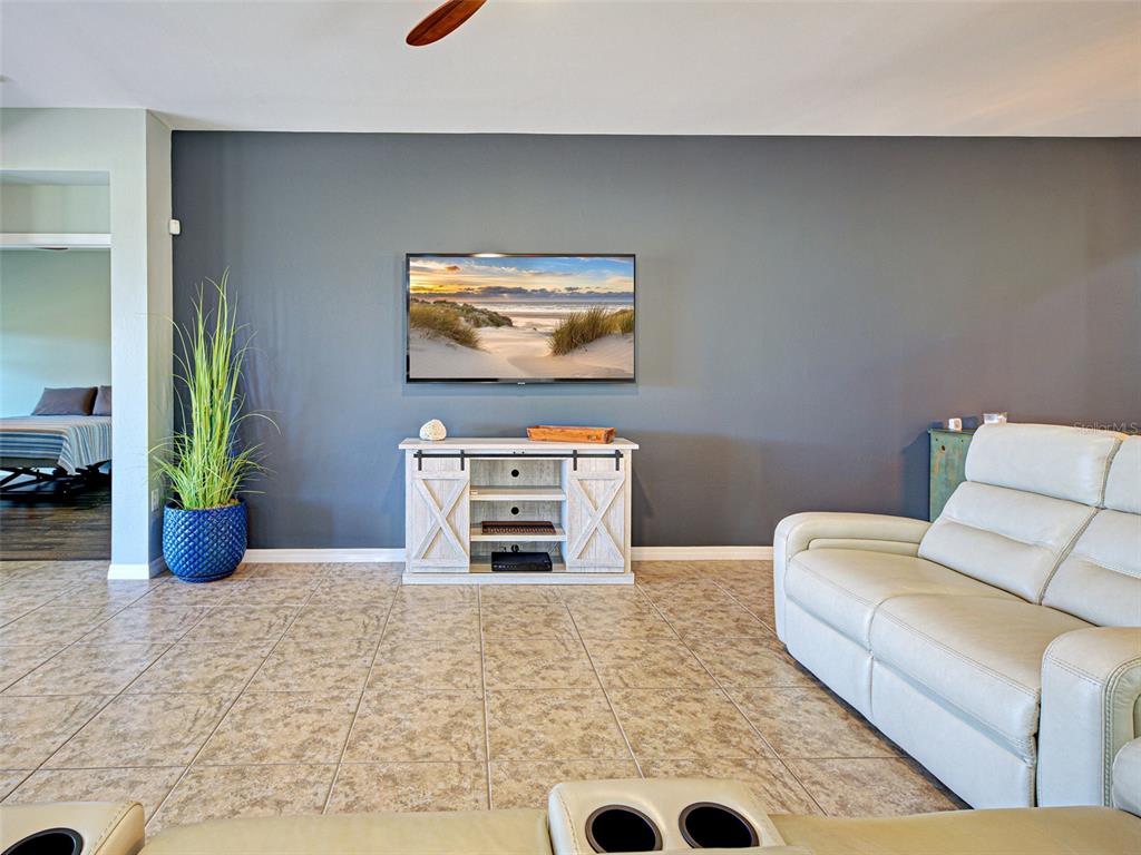 Venice, Florida, 34293, United States, 3 Bedrooms Bedrooms, ,2 BathroomsBathrooms,Residential,For Sale,1998250