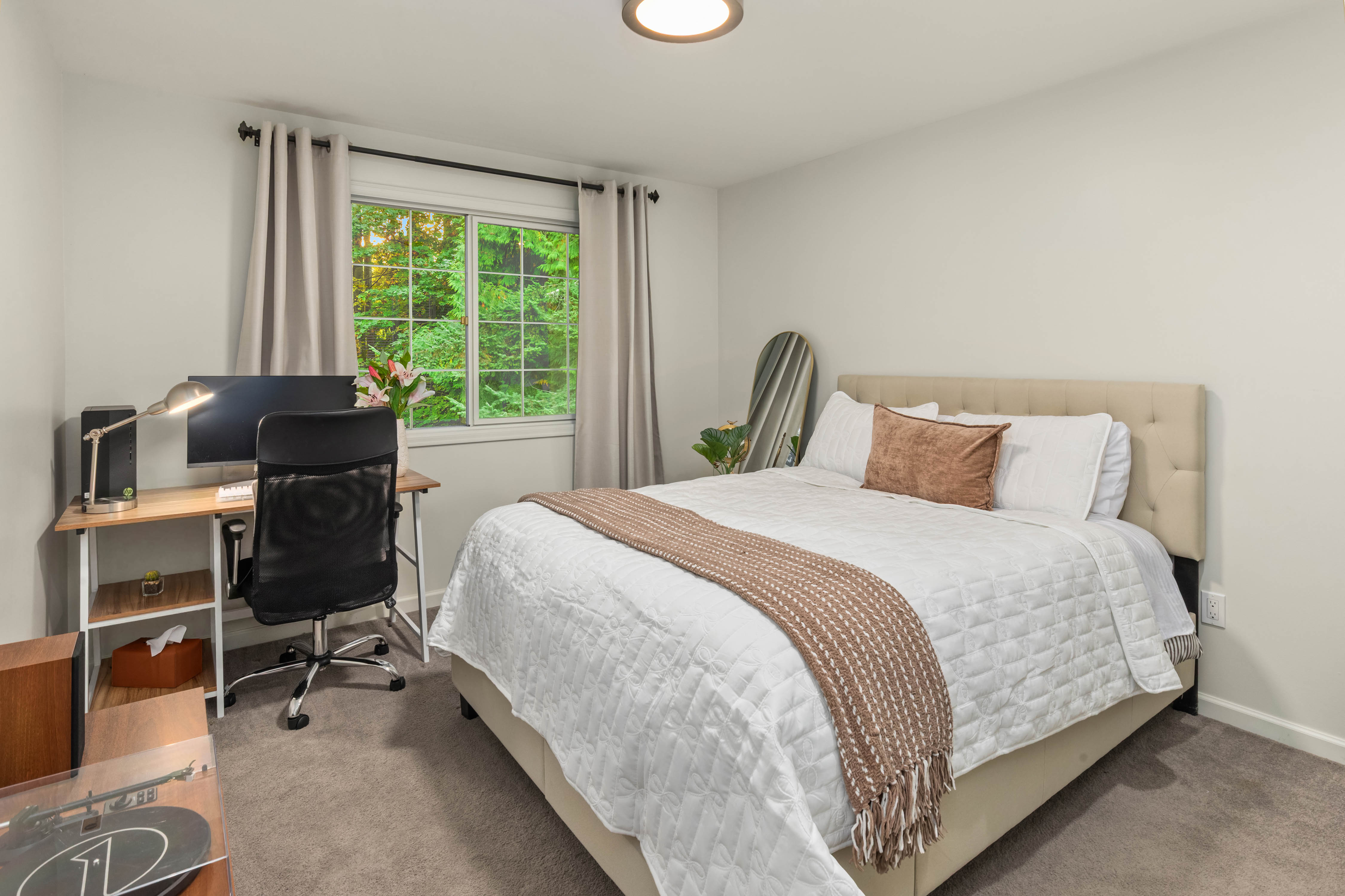  10129 214th Avenue Northeast, Redmond, WA 98053 - 物件實景