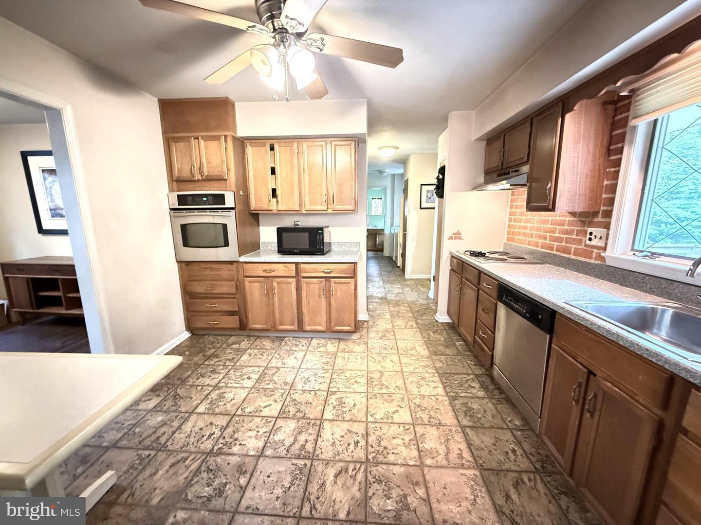 Glen Mills, Pennsylvania, 19342, United States, 3 Bedrooms Bedrooms, ,3 BathroomsBathrooms,Residential,For Sale,2048290