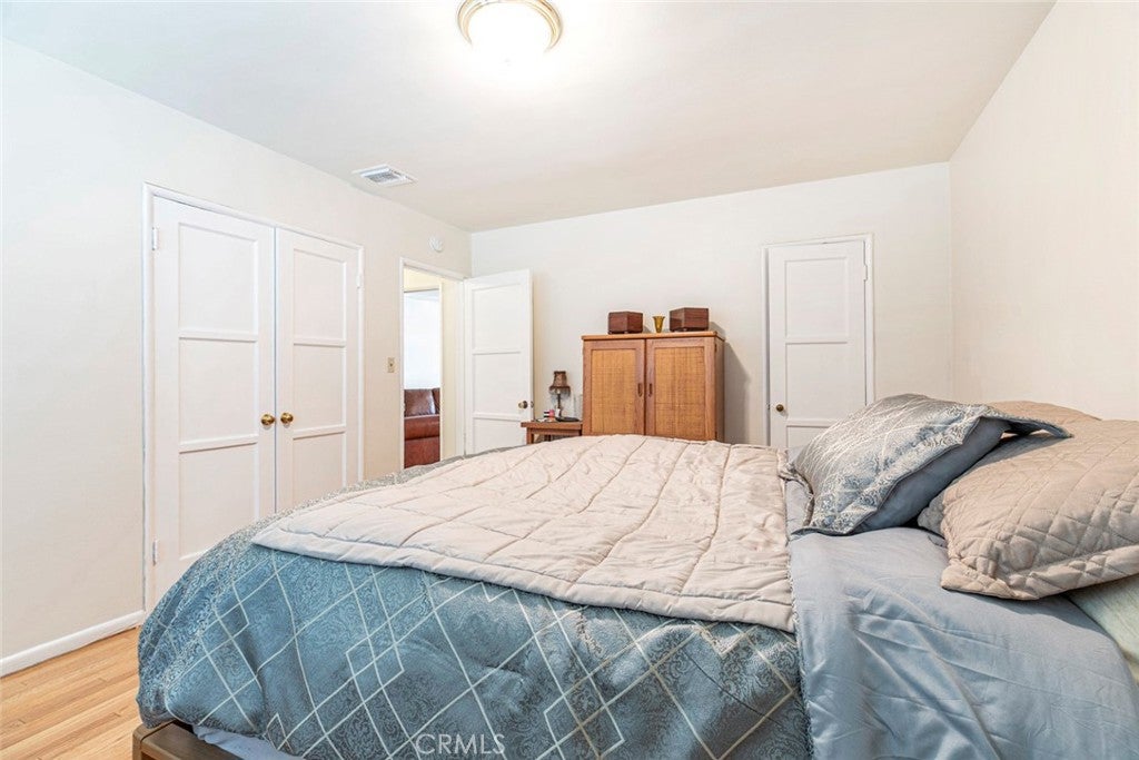 Van Nuys, California, 91405, United States, 2 Bedrooms Bedrooms, ,2 BathroomsBathrooms,Residential,For Sale,1941030