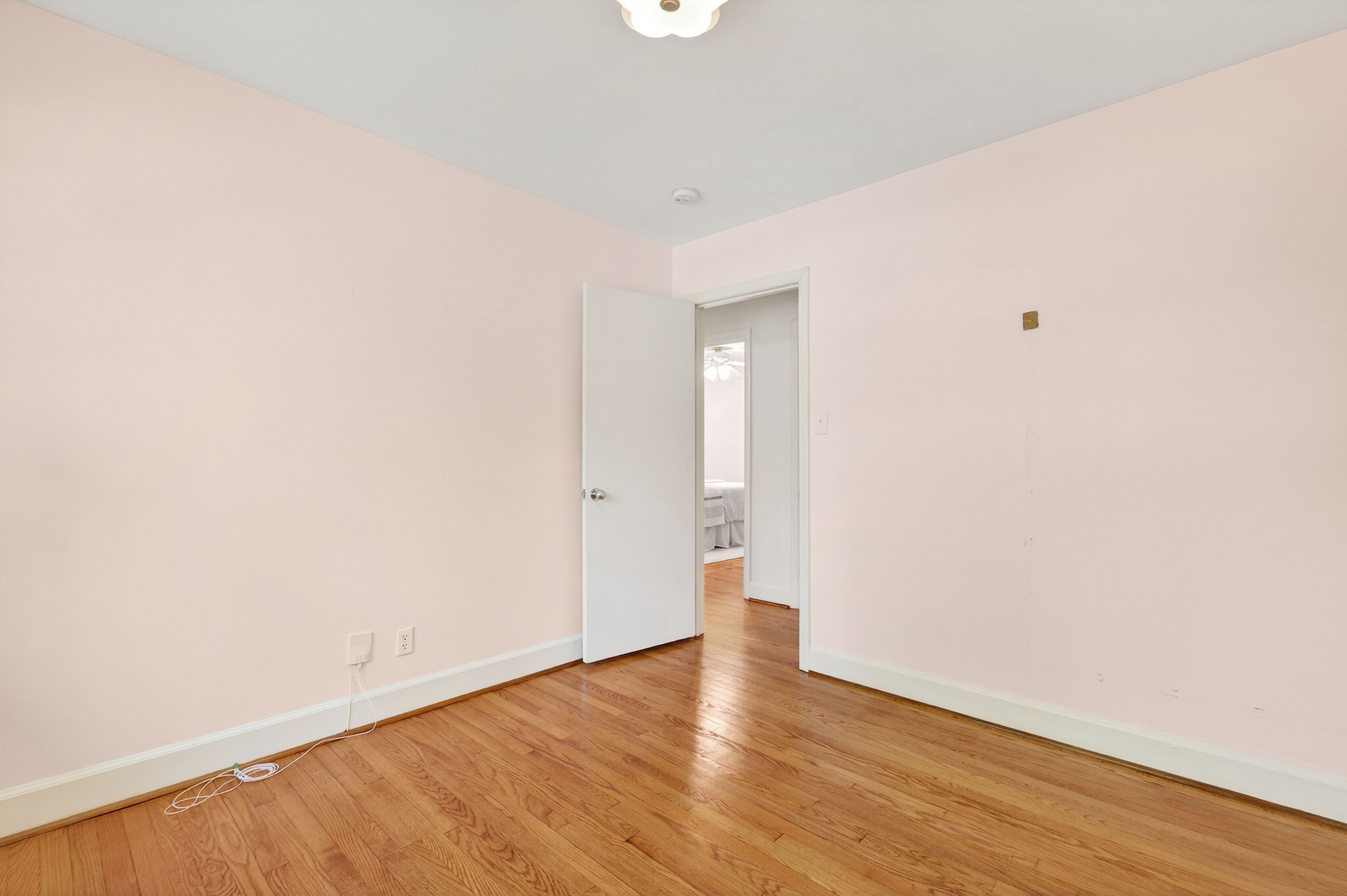  908 Brookwood Drive, Raleigh, NC, 27607 - 物件實景