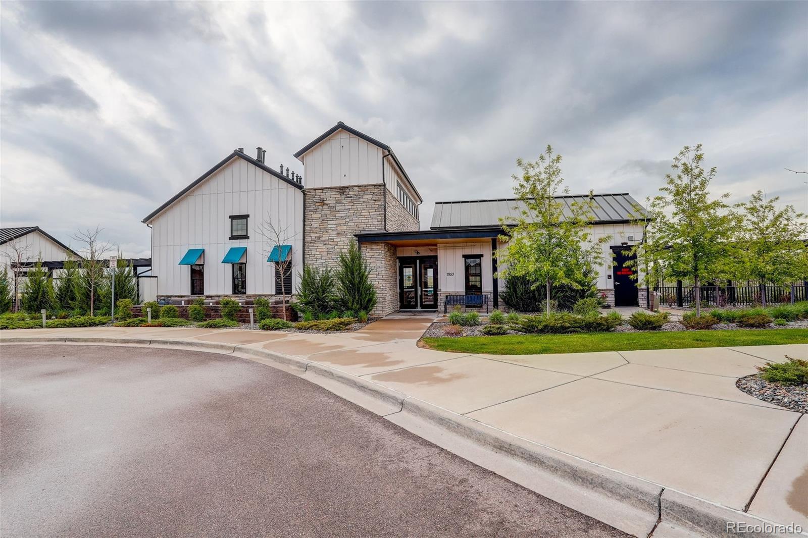 Littleton, Colorado, 80125, United States, 3 Bedrooms Bedrooms, ,3 BathroomsBathrooms,Residential,For Sale,1805241