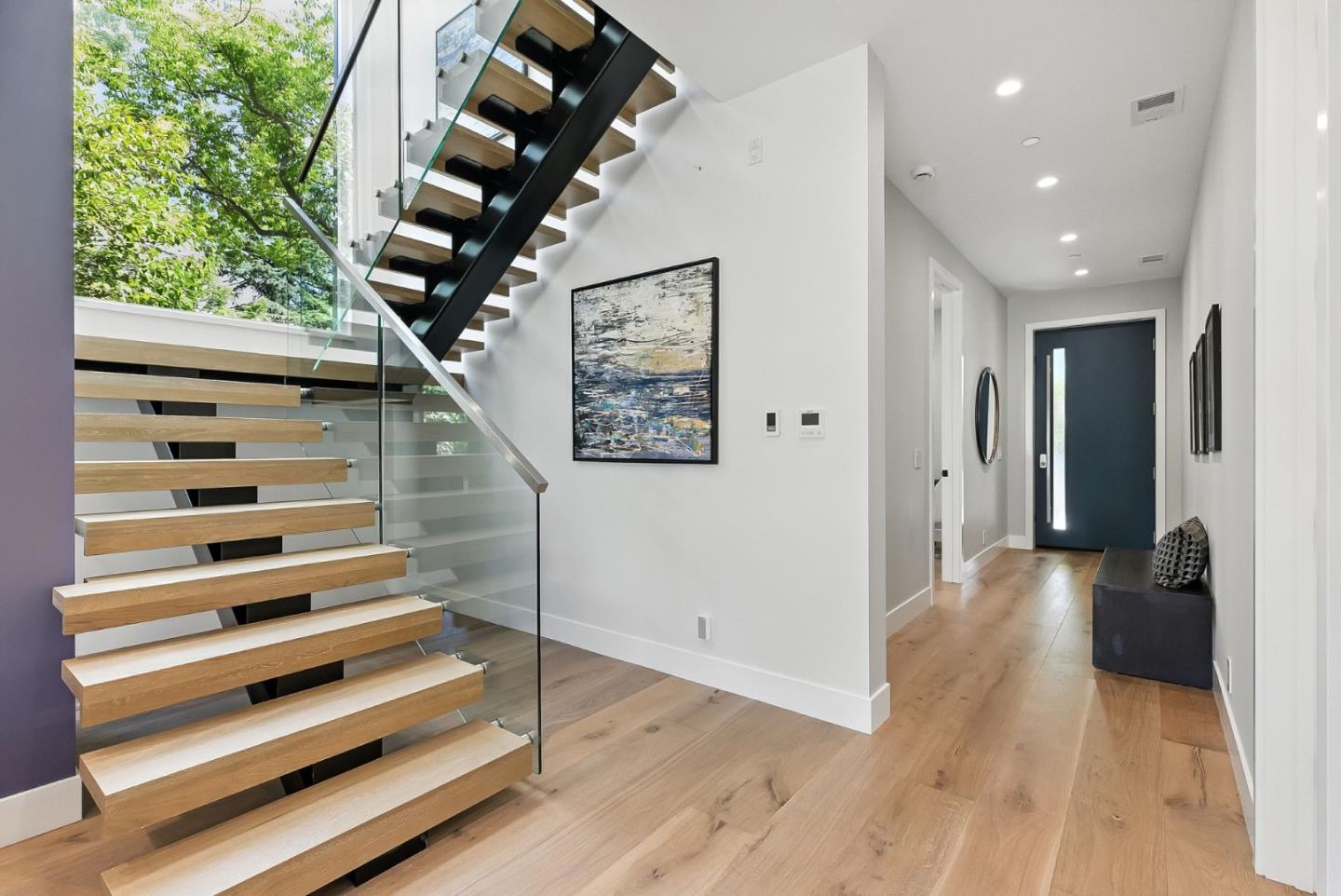 Palo Alto, California, 94303, United States, 4 Bedrooms Bedrooms, ,5 BathroomsBathrooms,Residential,For Sale,1906712