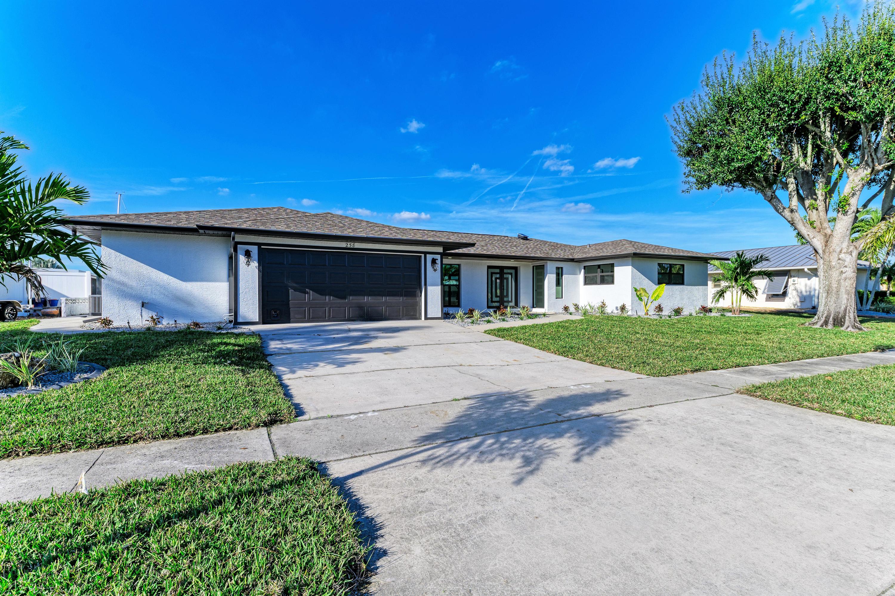 Port Charlotte, Florida, 33952, United States, 4 Bedrooms Bedrooms, ,5 BathroomsBathrooms,Residential,For Sale,2003235