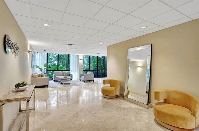 Lauderdale By The Sea, Florida, 33308, United States, 2 Bedrooms Bedrooms, ,2 BathroomsBathrooms,Residential,For Sale,1898422