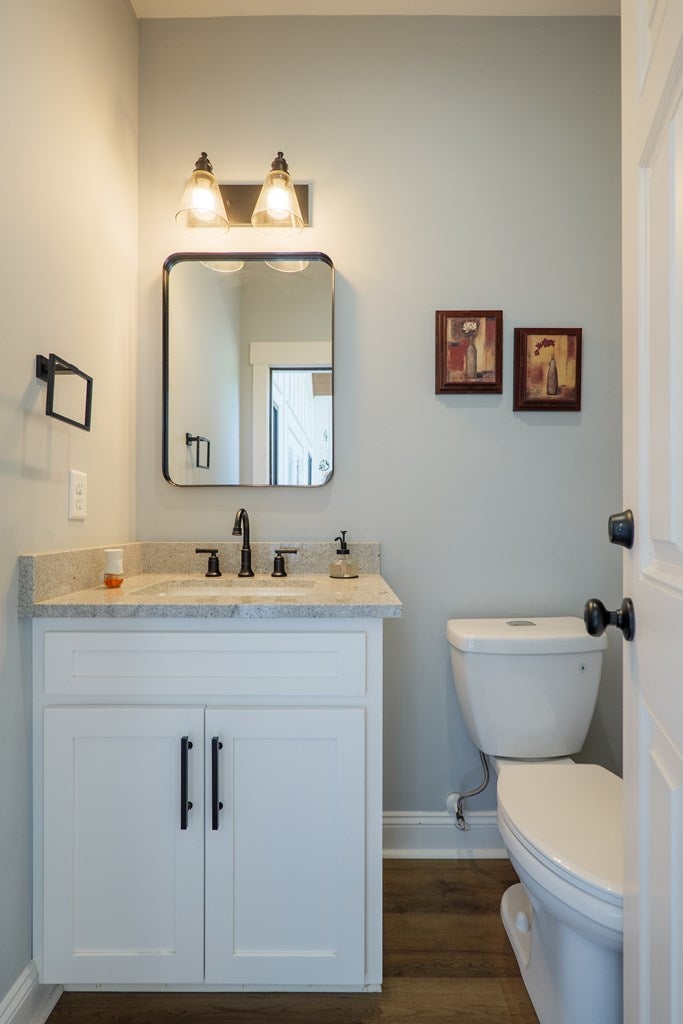 Valdosta, Georgia, 31601, United States, 4 Bedrooms Bedrooms, ,5 BathroomsBathrooms,Residential,For Sale,1991156