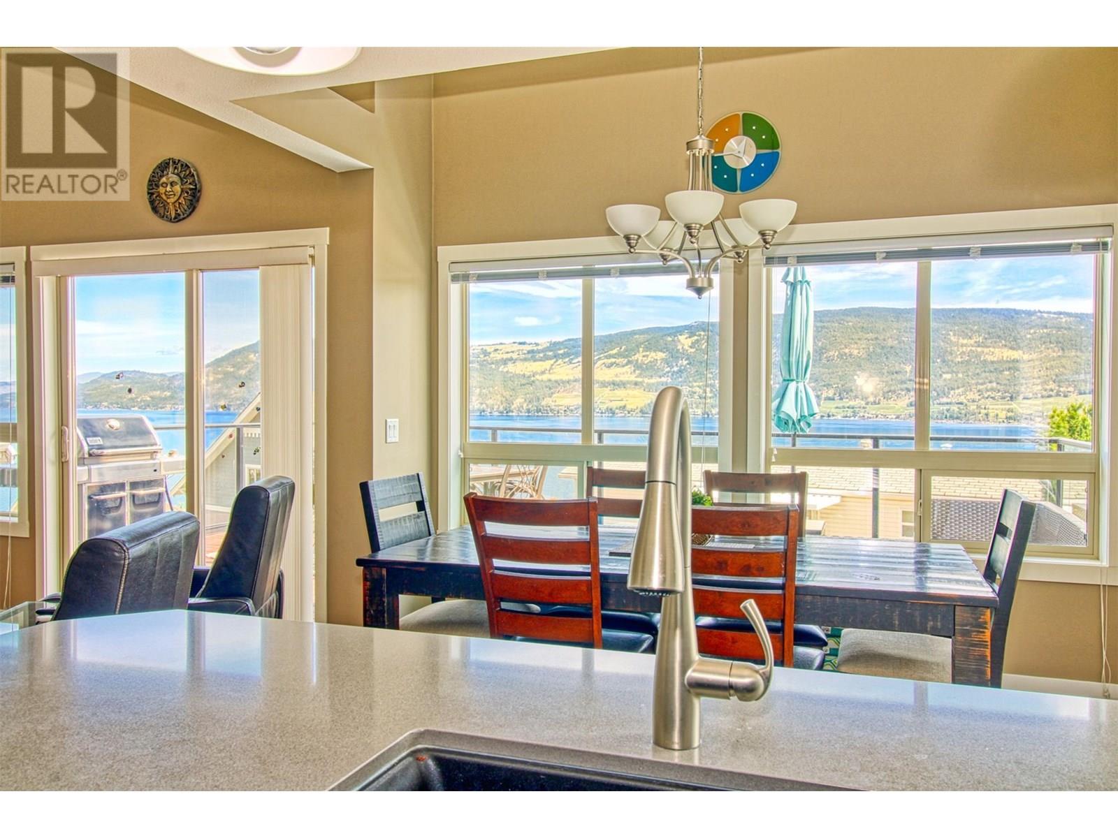 KELOWNA, British Columbia, V1Z 3R8, CA, 3 Bedrooms Bedrooms, ,2 BathroomsBathrooms,Residential,For Sale,1892697