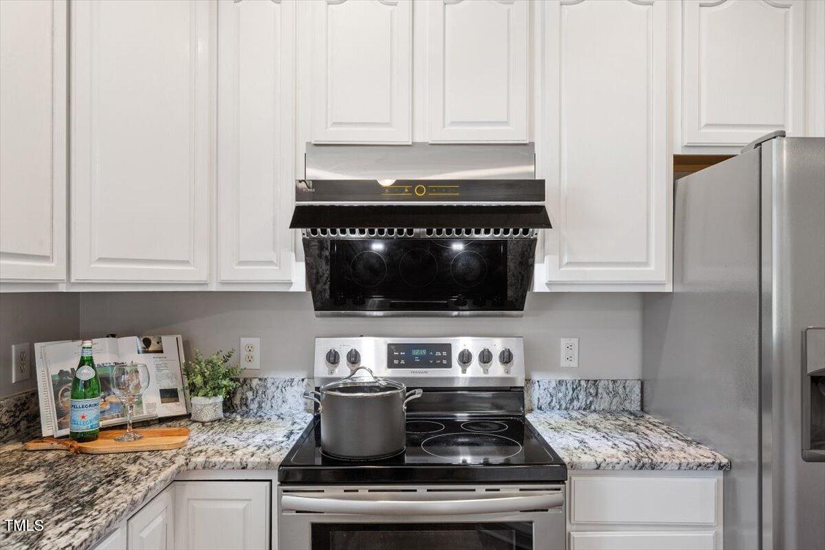 Cary, North Carolina, 27519, United States, 4 Bedrooms Bedrooms, ,3 BathroomsBathrooms,Residential,For Sale,1868256