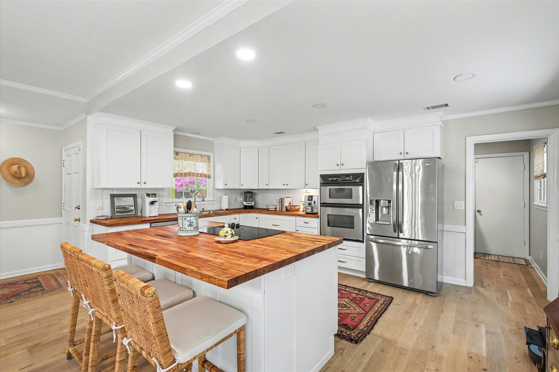  Lovely Updated Cottage in The Landings Gated Community - 物件實景