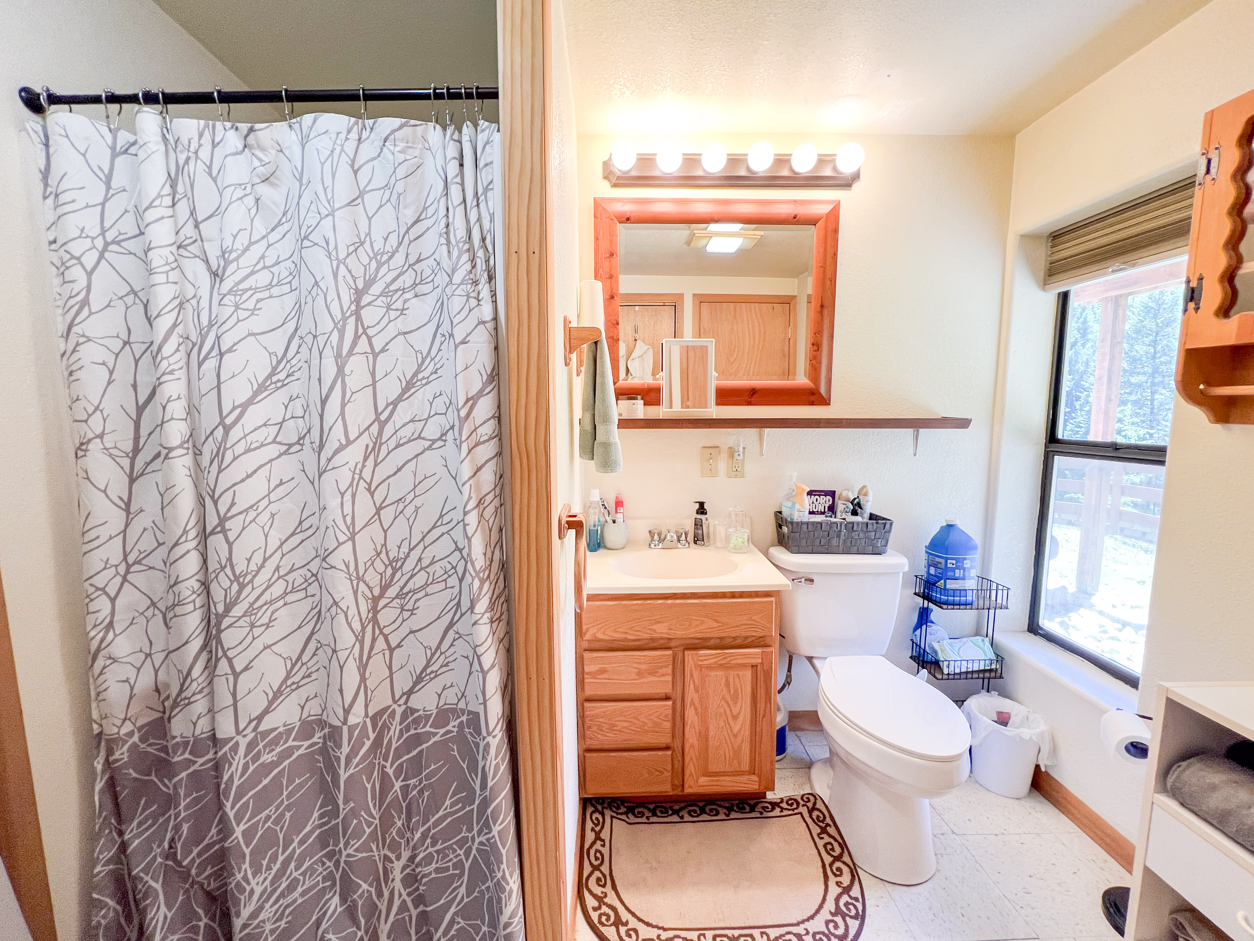 Colville, Washington, 99114, United States, 2 Bedrooms Bedrooms, ,2 BathroomsBathrooms,Residential,For Sale,1928739