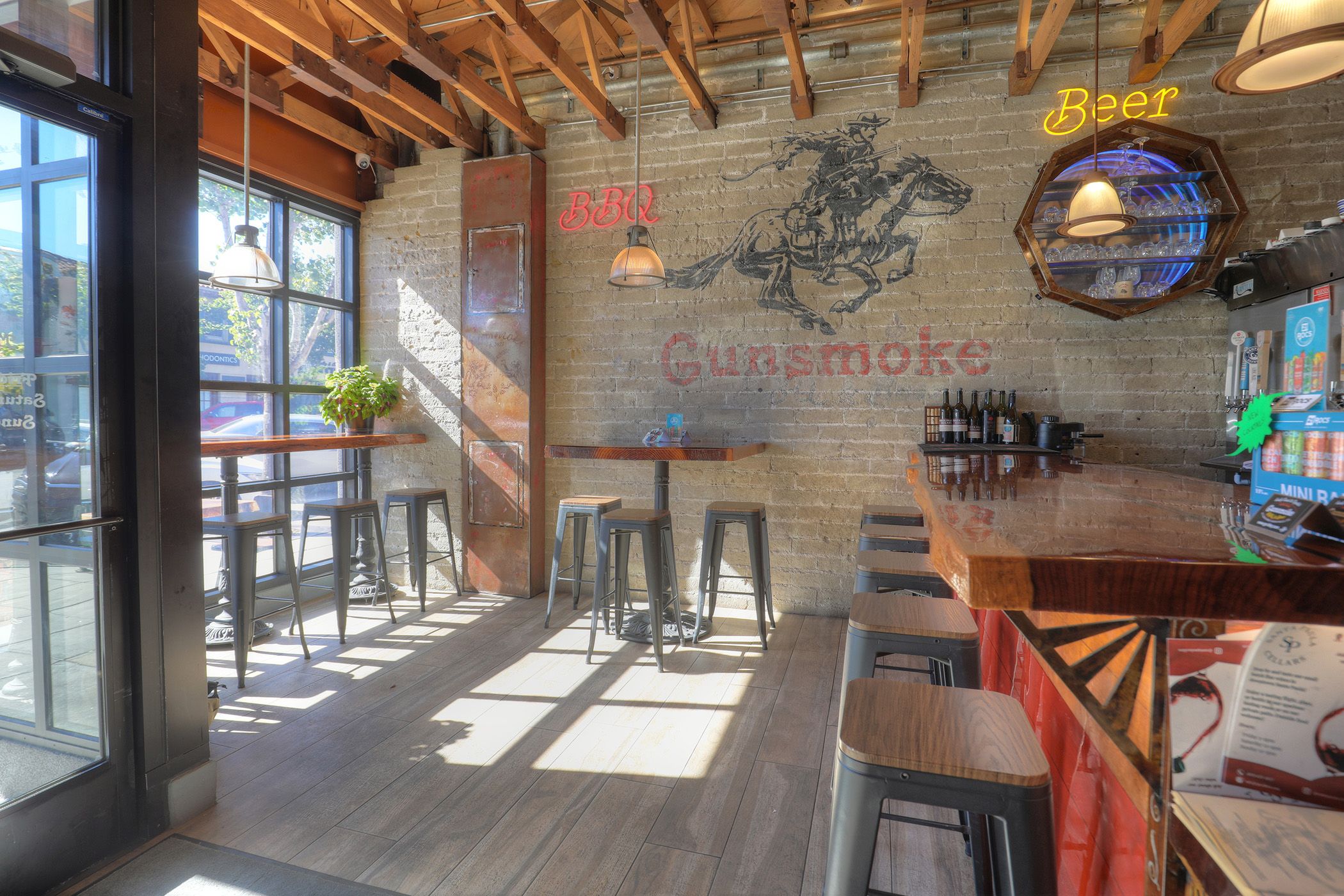  817 East Main Street, Santa Paula, CA 93060 - 物件實景