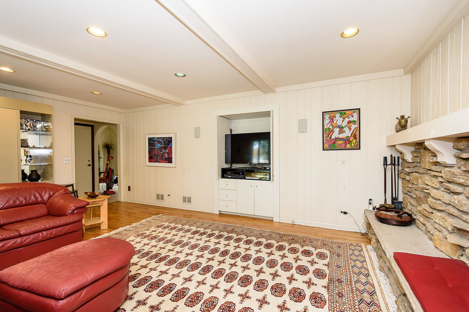 Deerfield, Illinois, 60015, United States, 4 Bedrooms Bedrooms, ,3 BathroomsBathrooms,Residential,For Sale,1866980