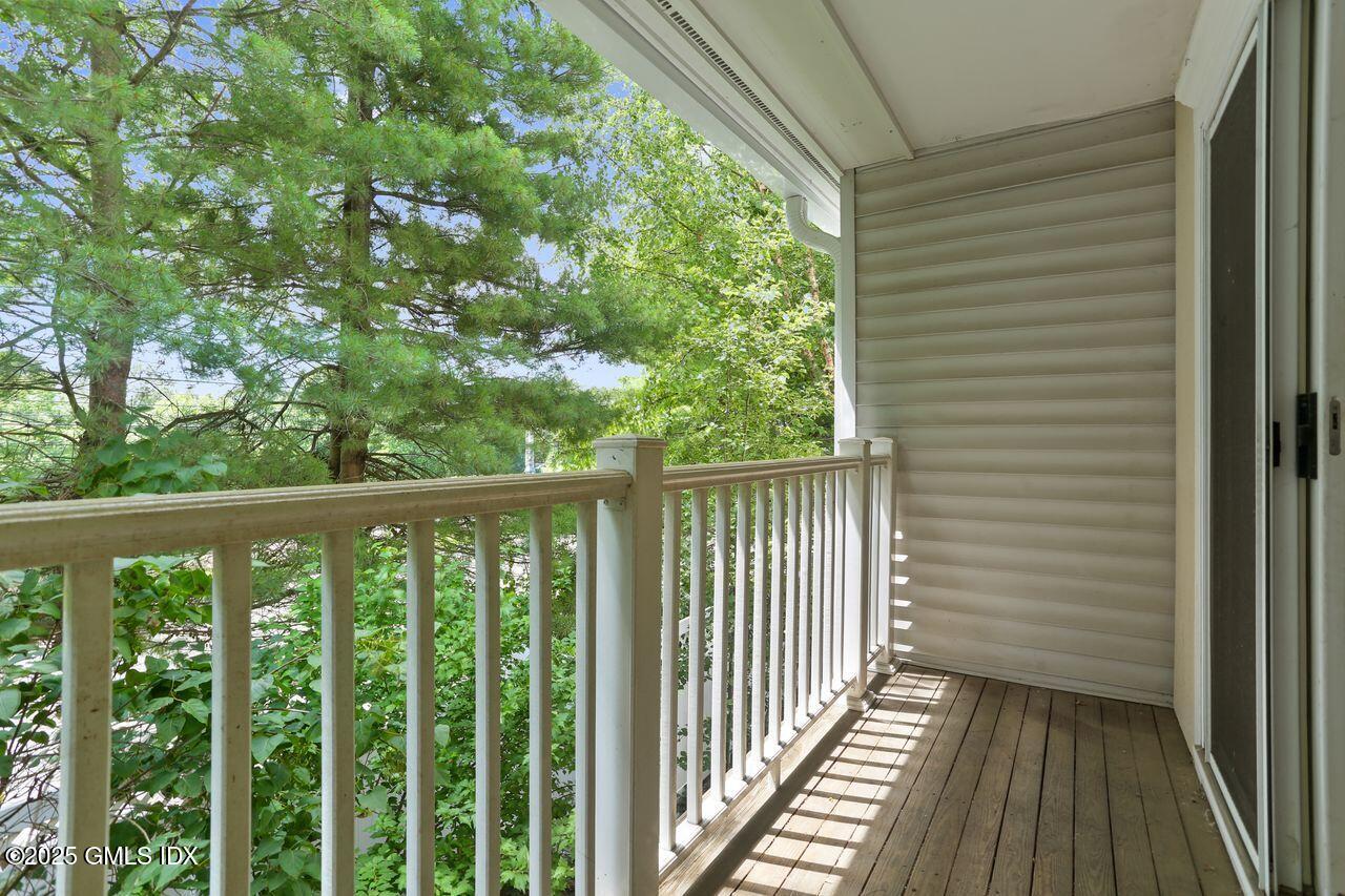 Old Greenwich, Connecticut, 06870, United States, 1 Bedroom Bedrooms, ,2 BathroomsBathrooms,Residential,For Sale,1891729