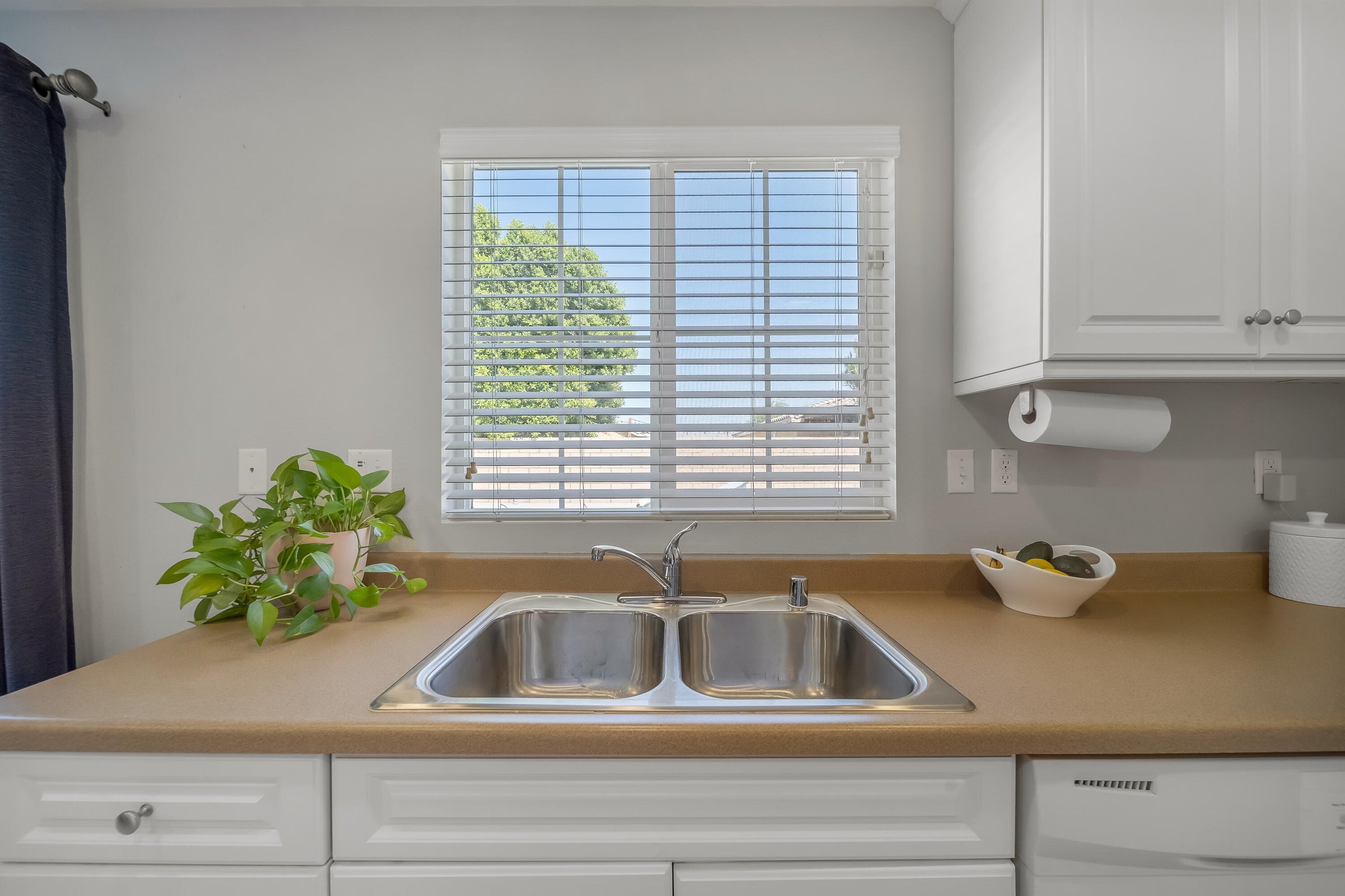 Coachella, California, 92236, United States, 5 Bedrooms Bedrooms, ,3 BathroomsBathrooms,Residential,For Sale,1986838