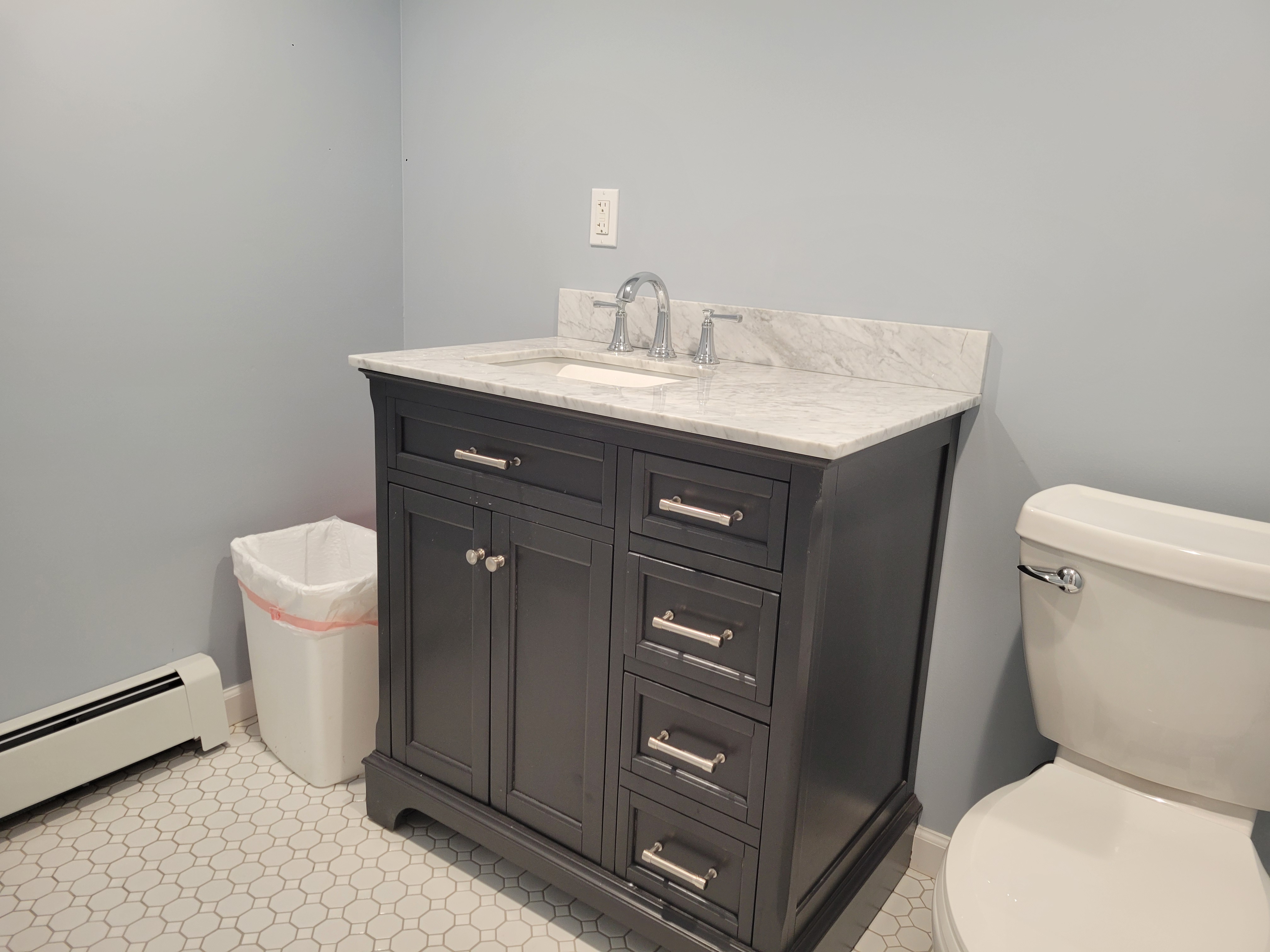 New Hyde Park, New York, 11040, United States, 4 Bedrooms Bedrooms, ,3 BathroomsBathrooms,Residential,For Sale,1928369