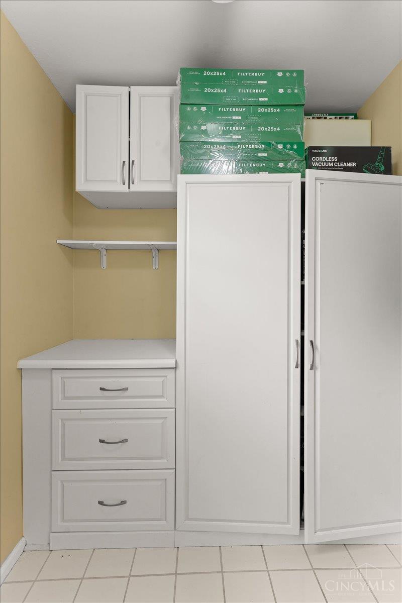 Cincinnati, Ohio, 45226, United States, 3 Bedrooms Bedrooms, ,2 BathroomsBathrooms,Residential,For Sale,1988954