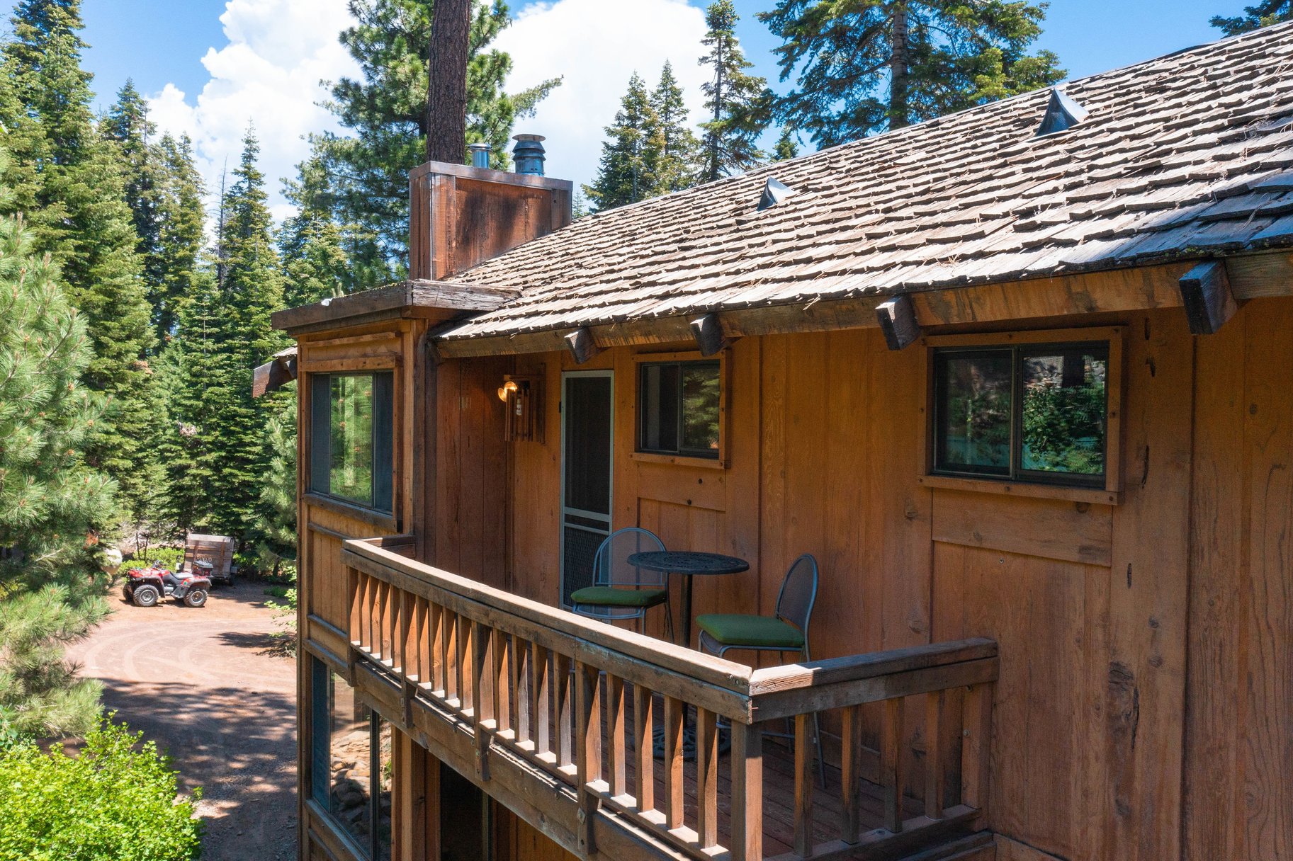  Rare, 10-acre parcel with house minutes from Tahoe City - 物件實景