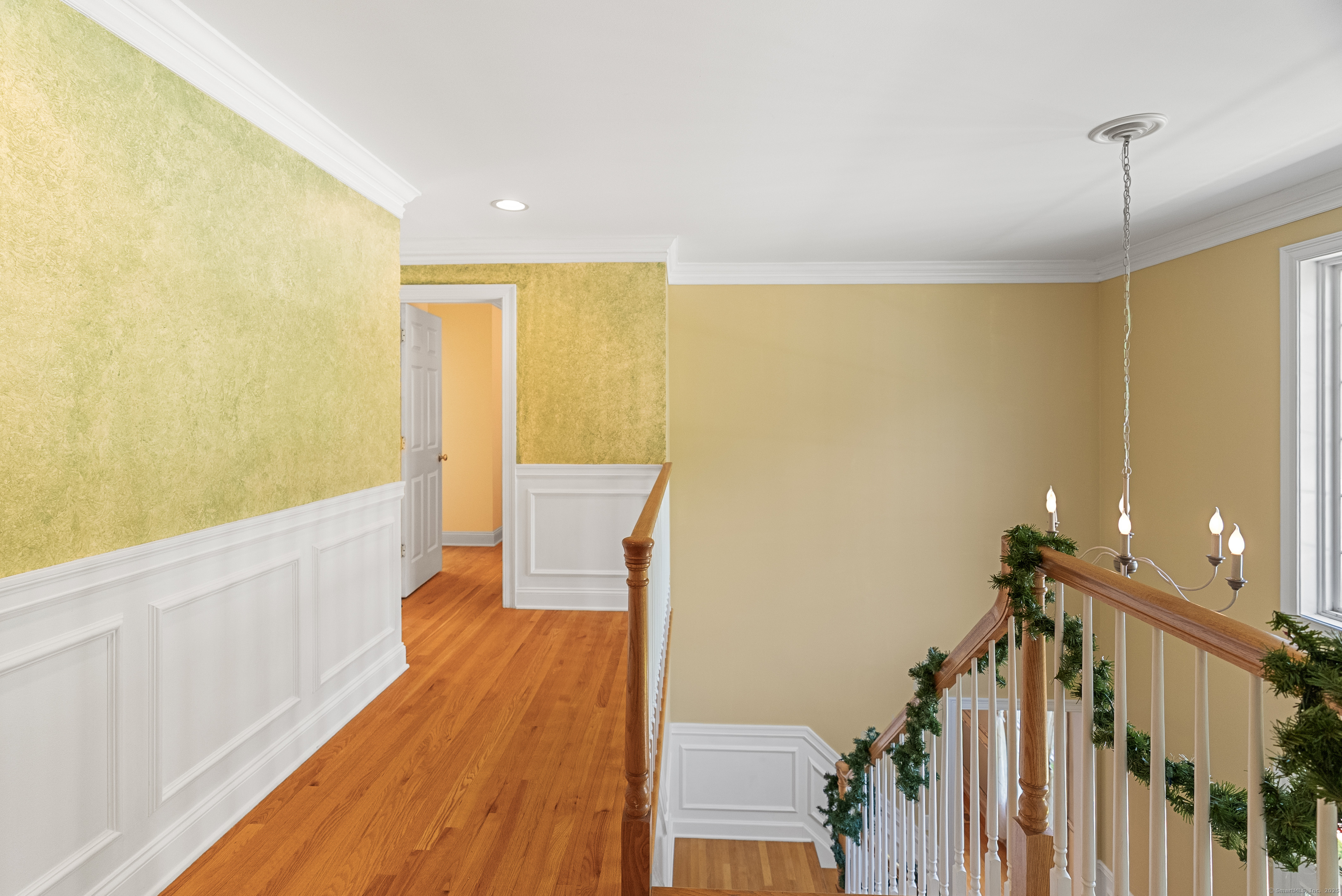 Newtown, Connecticut, 06470, United States, 4 Bedrooms Bedrooms, ,4 BathroomsBathrooms,Residential,For Sale,1847487